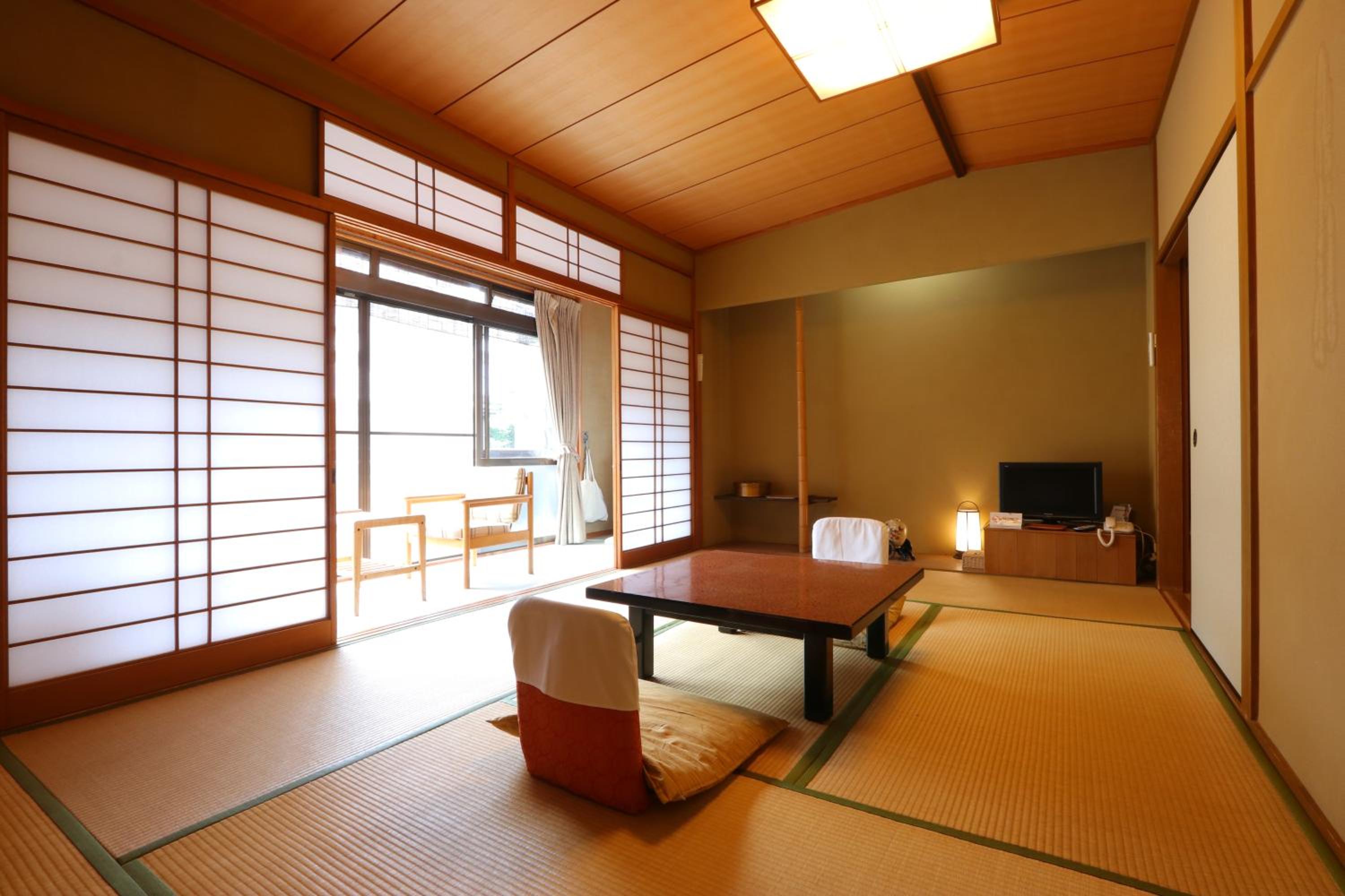Japanese-Style Quadruple Room photo 1