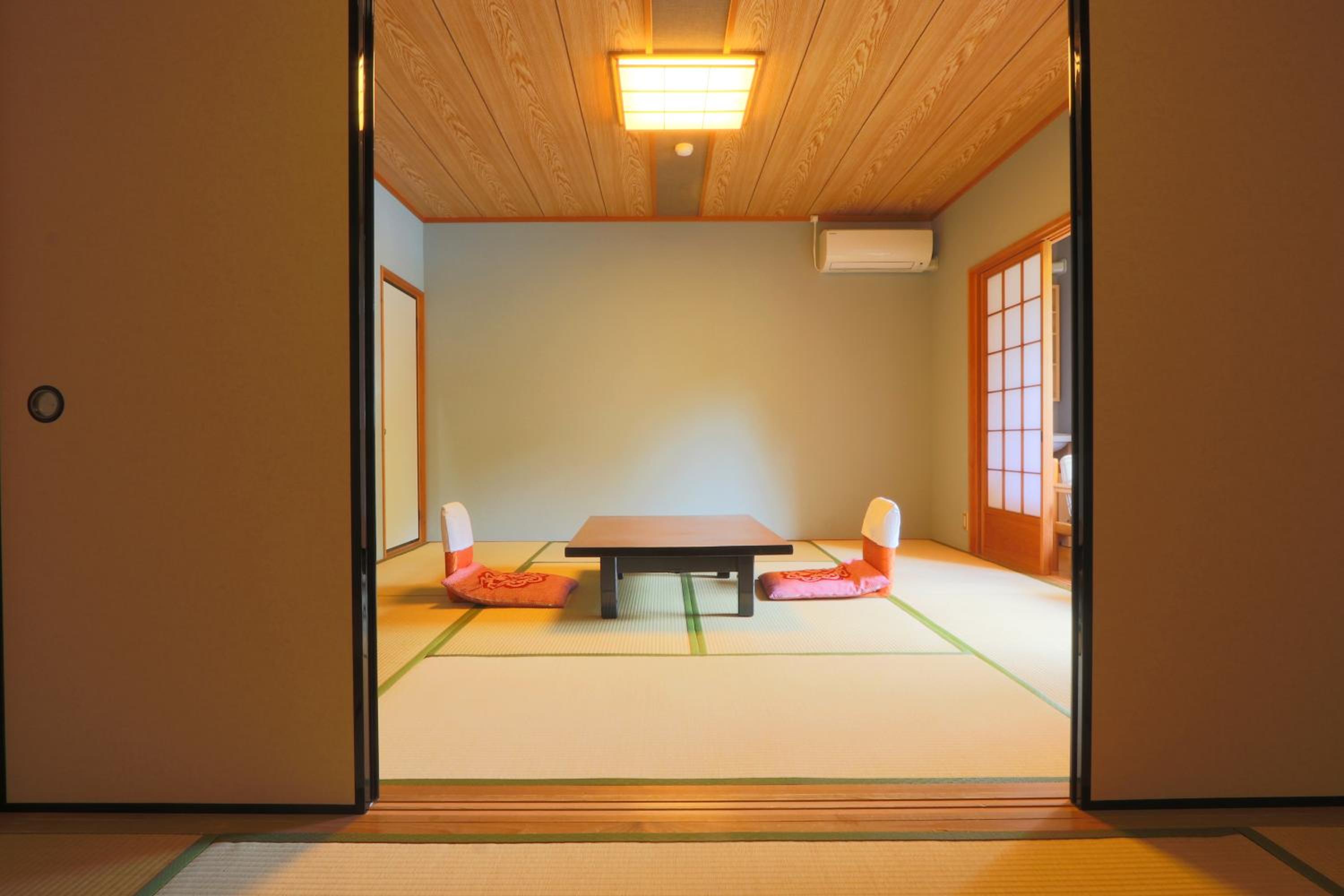 Japanese-Style Room photo 1