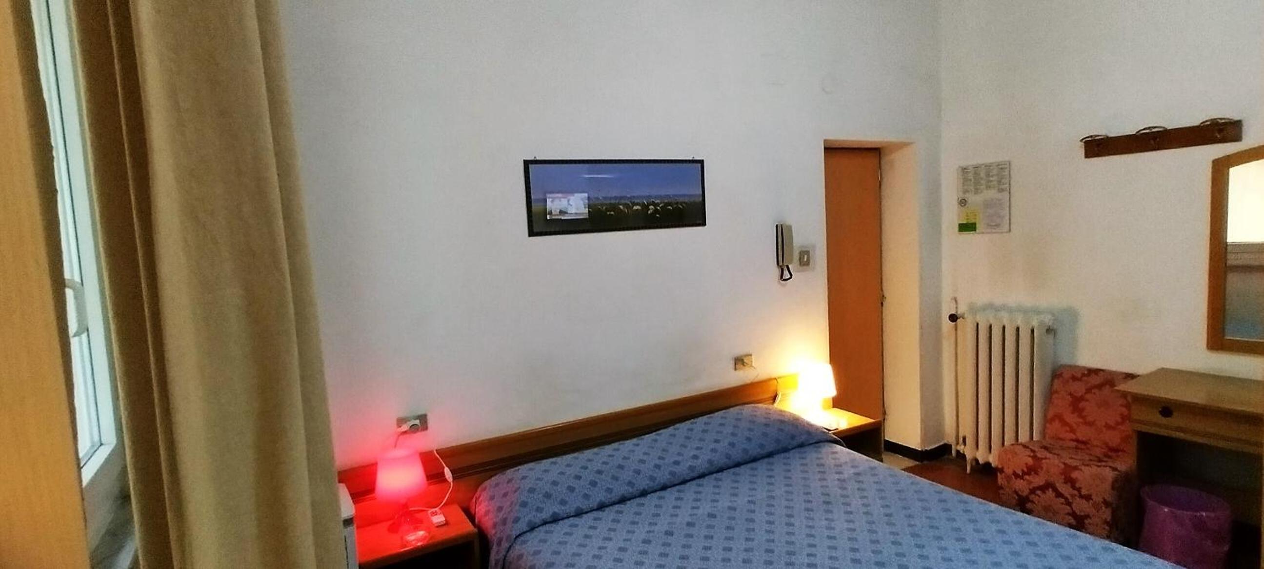 Double Room with Private Bathroom photo 1