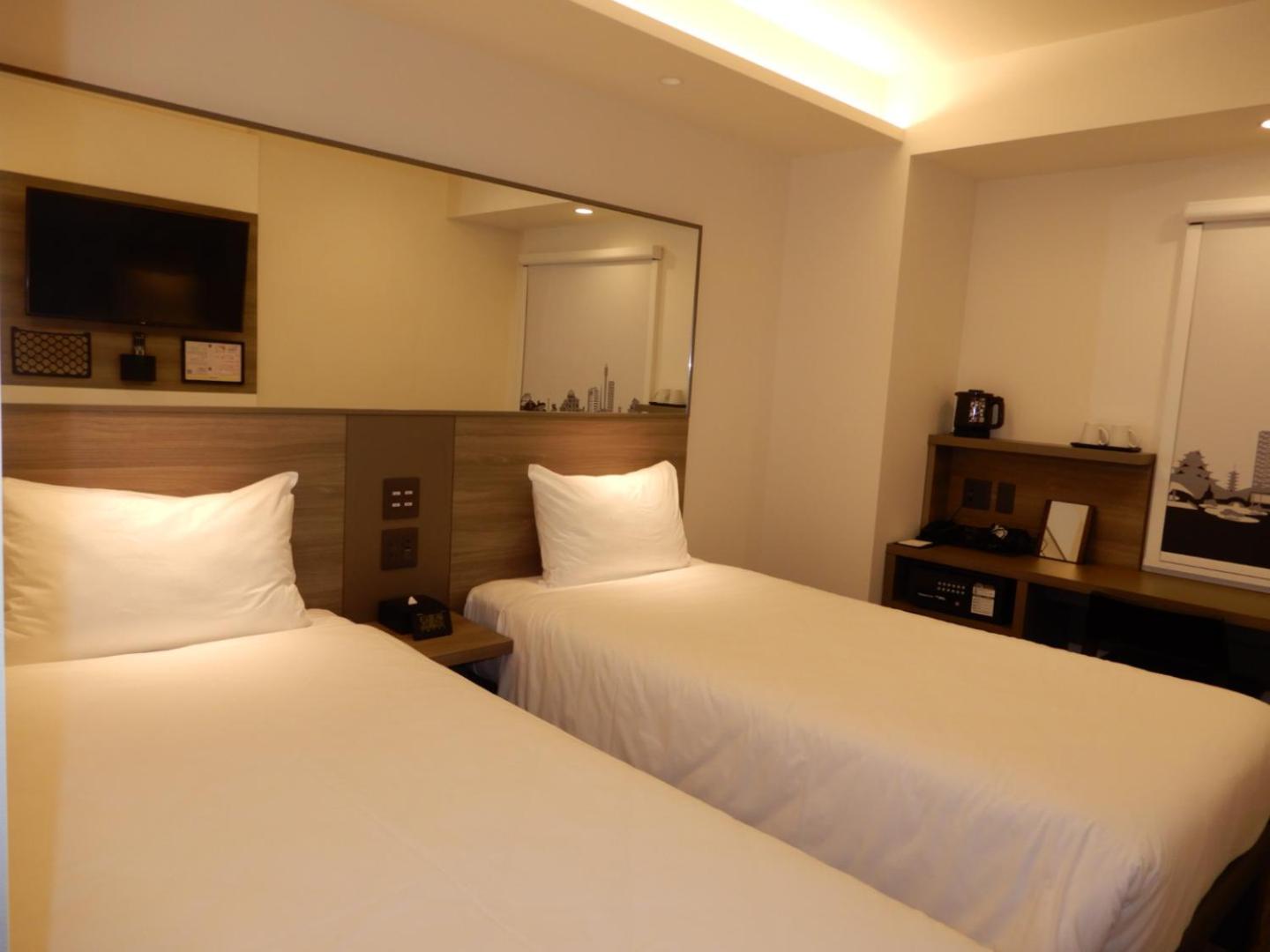 Twin Room - Non-Smoking - No Cleaning for Consecutive Night Stays - Photo 14