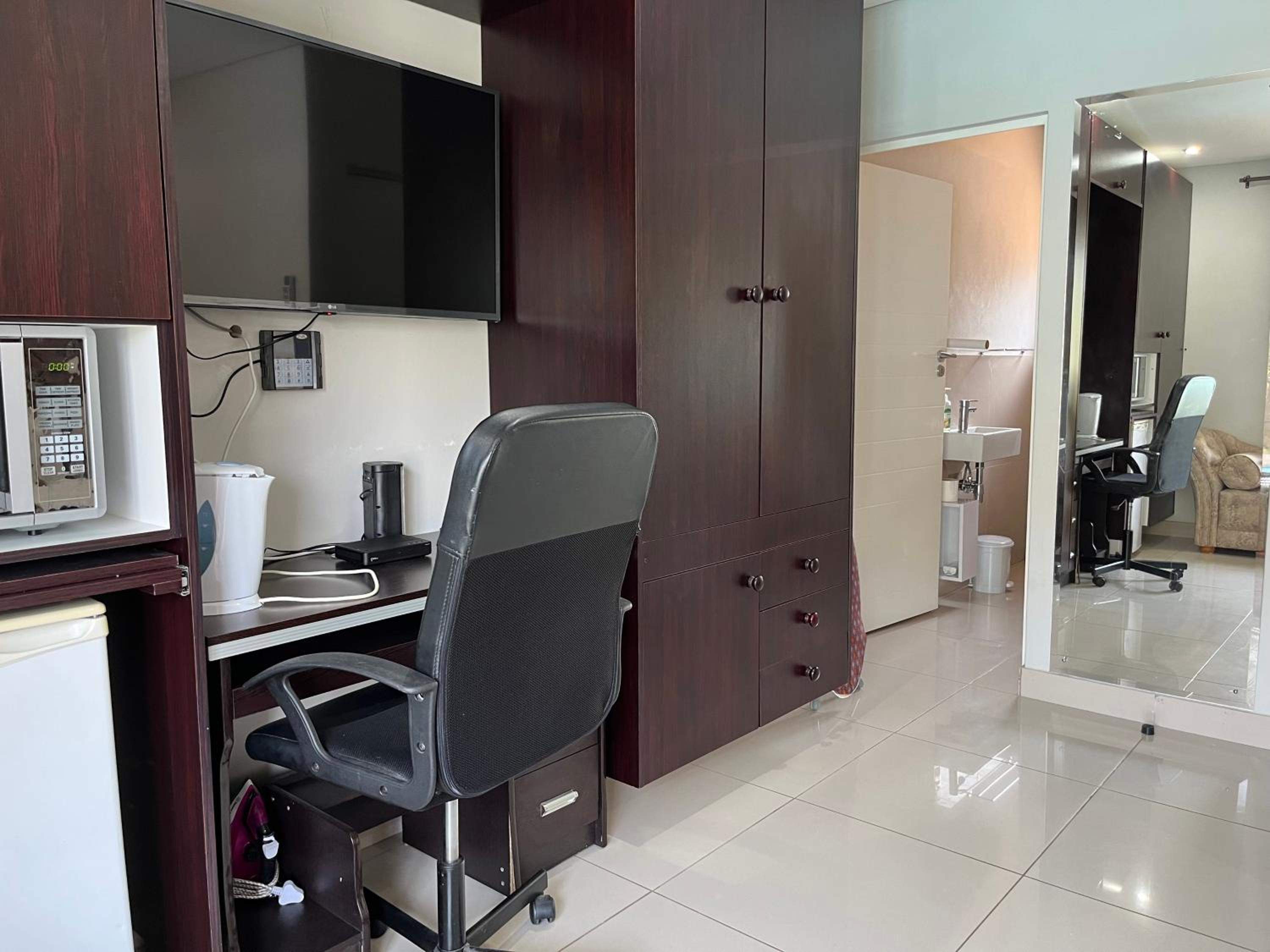Double Room - Photo 3