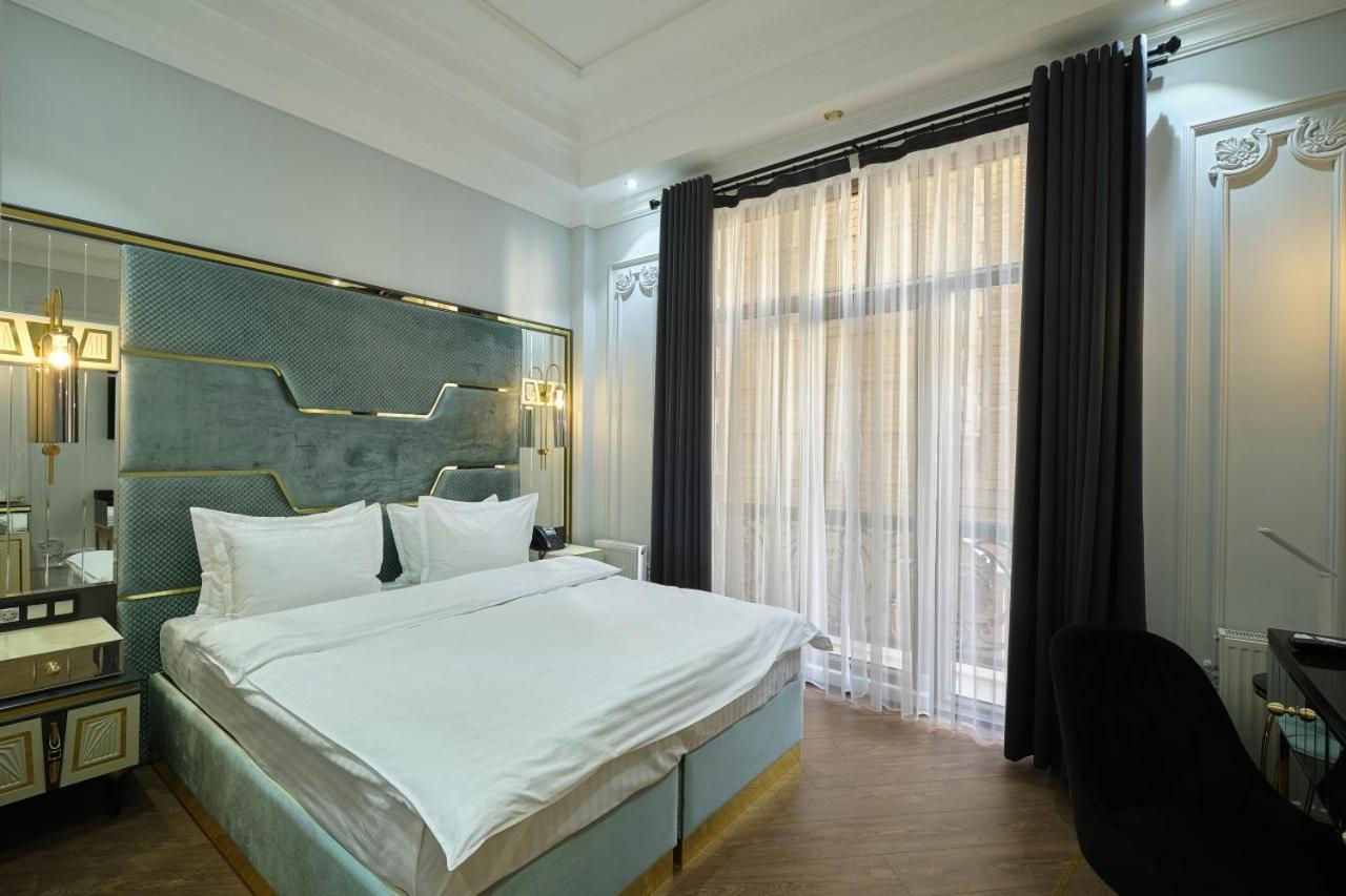 Double or Twin Room - Photo 4