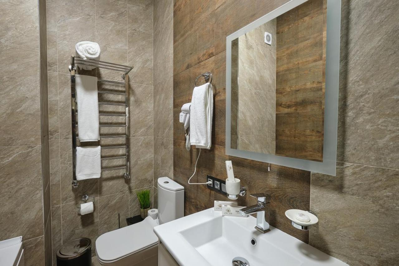 Double or Twin Room - Photo 3