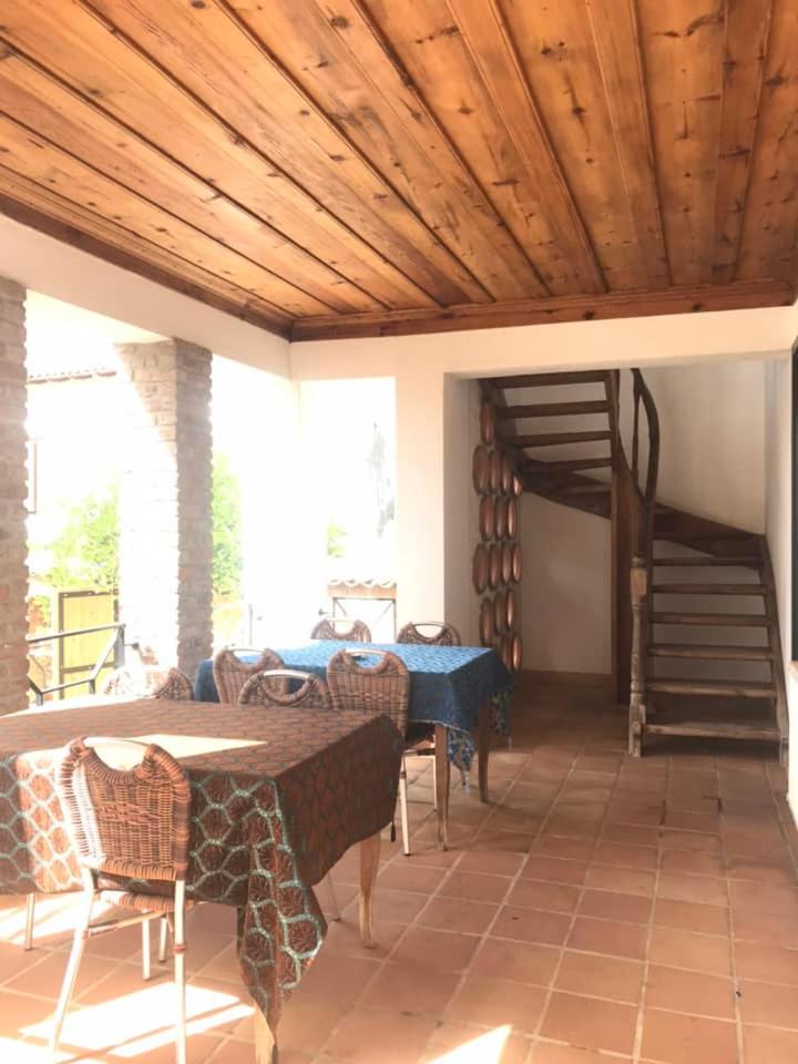 Double Room with Pool View - Photo 13