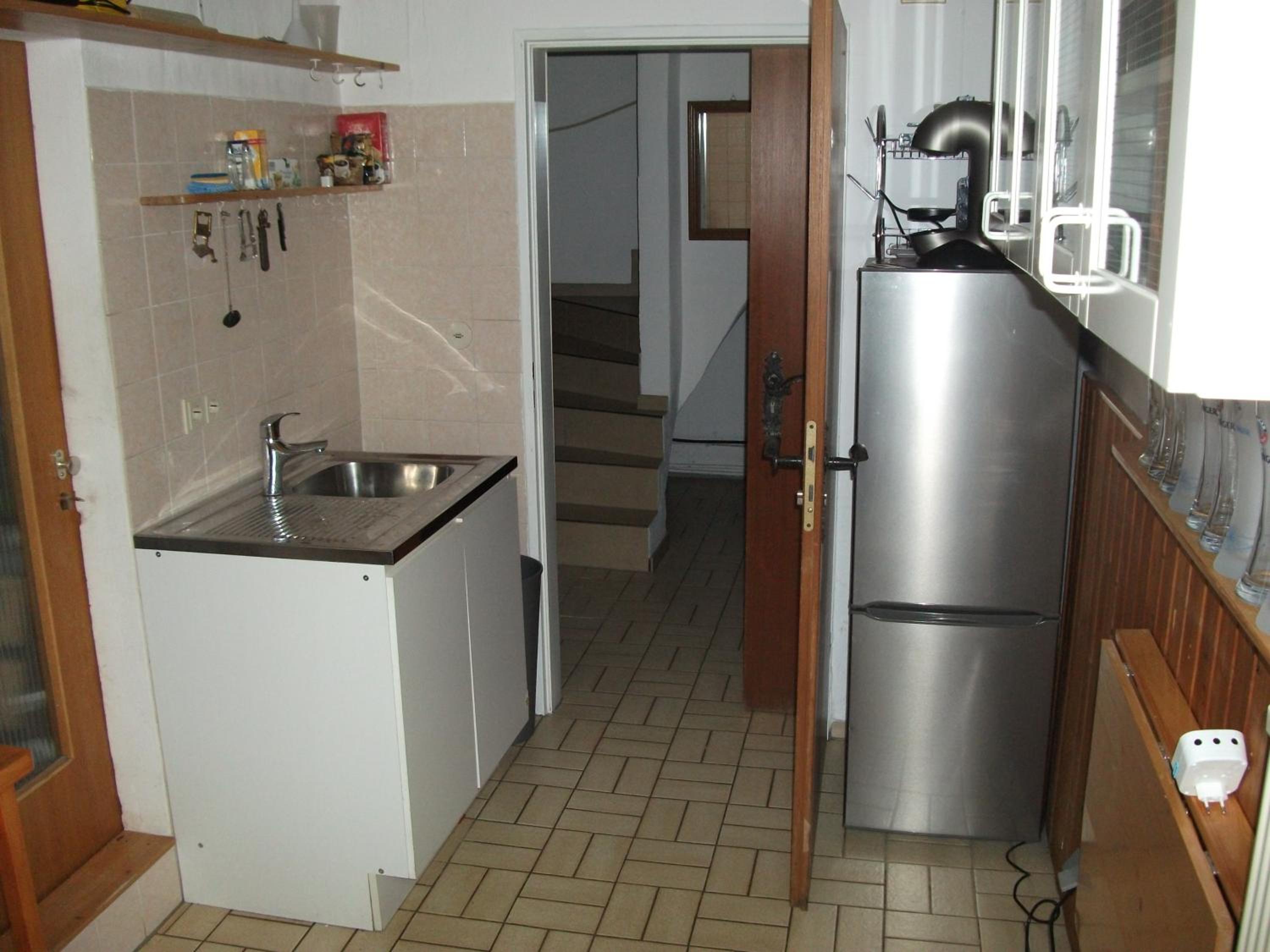 One-Bedroom Apartment photo 3