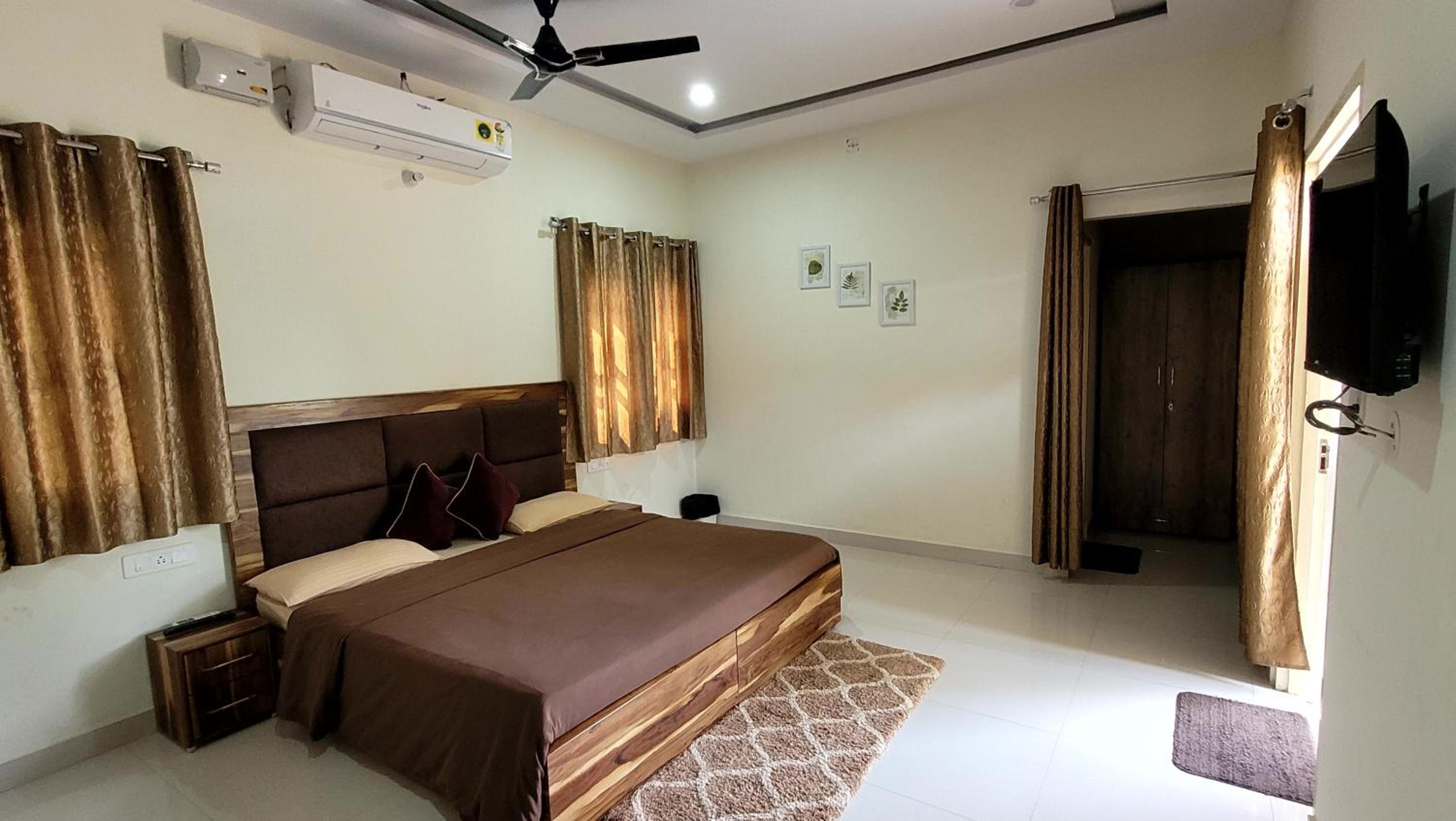 Deluxe Double Room photo 2