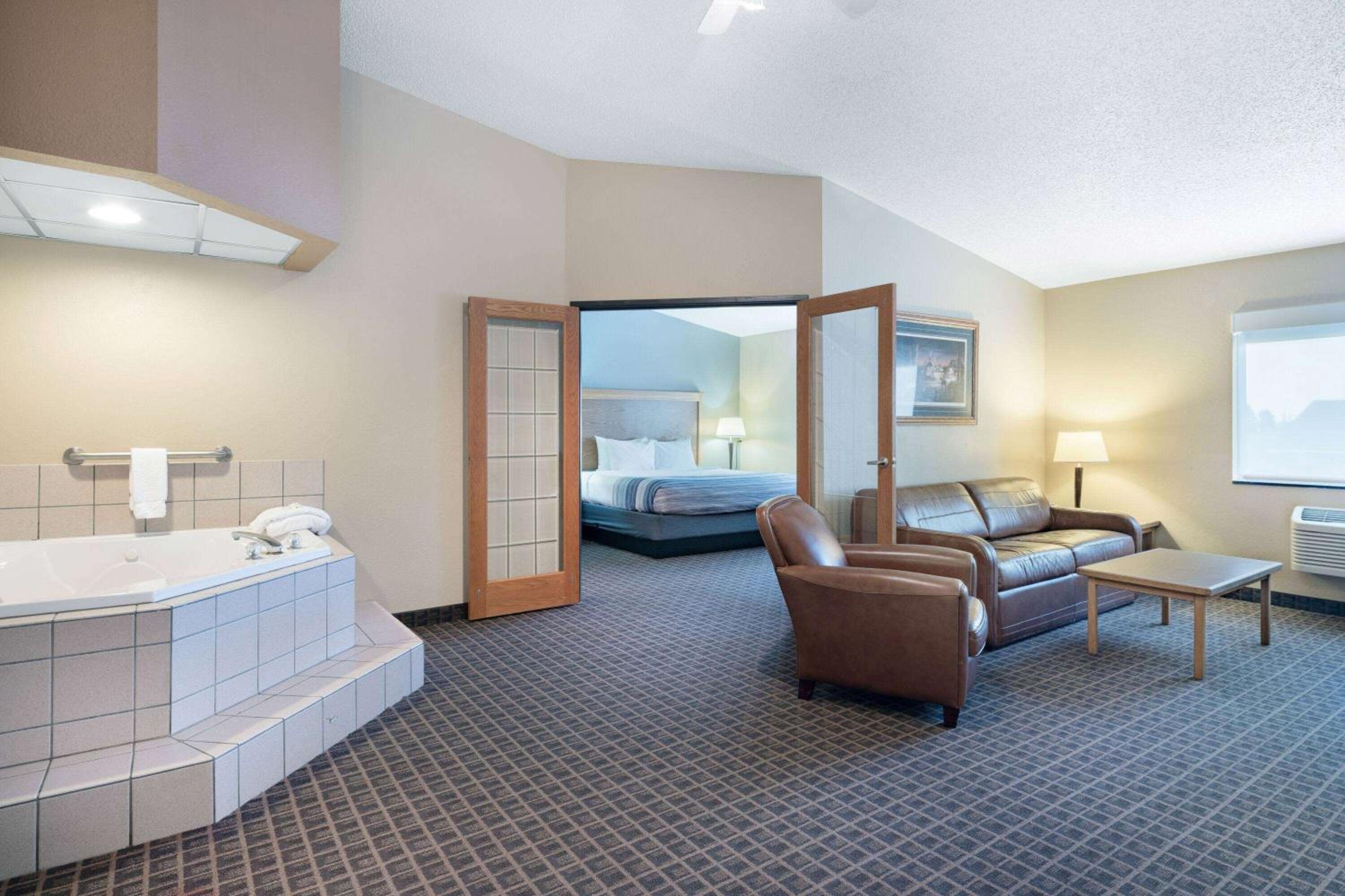 Executive King Suite - Non-Smoking