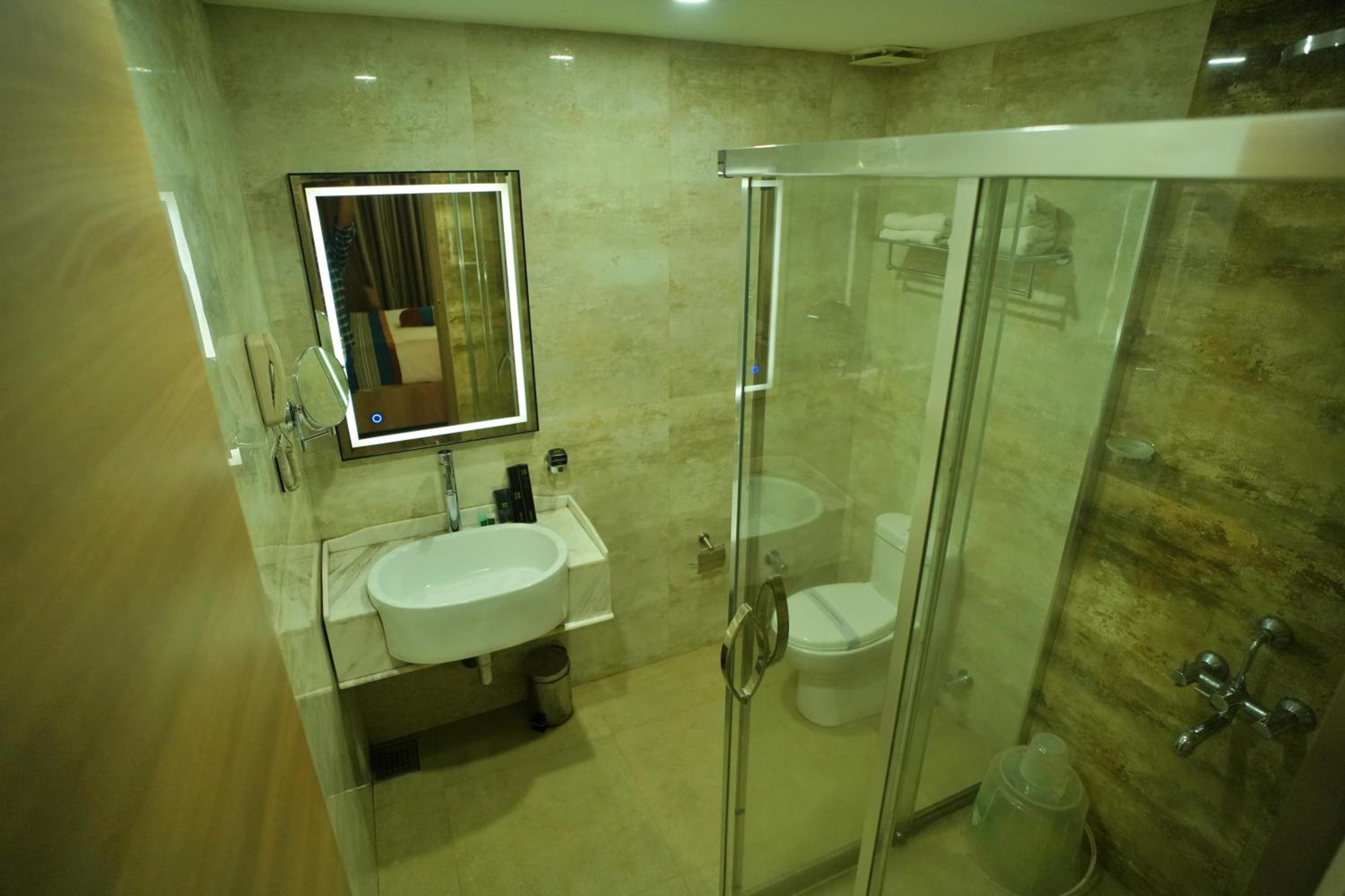 Deluxe Double Room photo 3