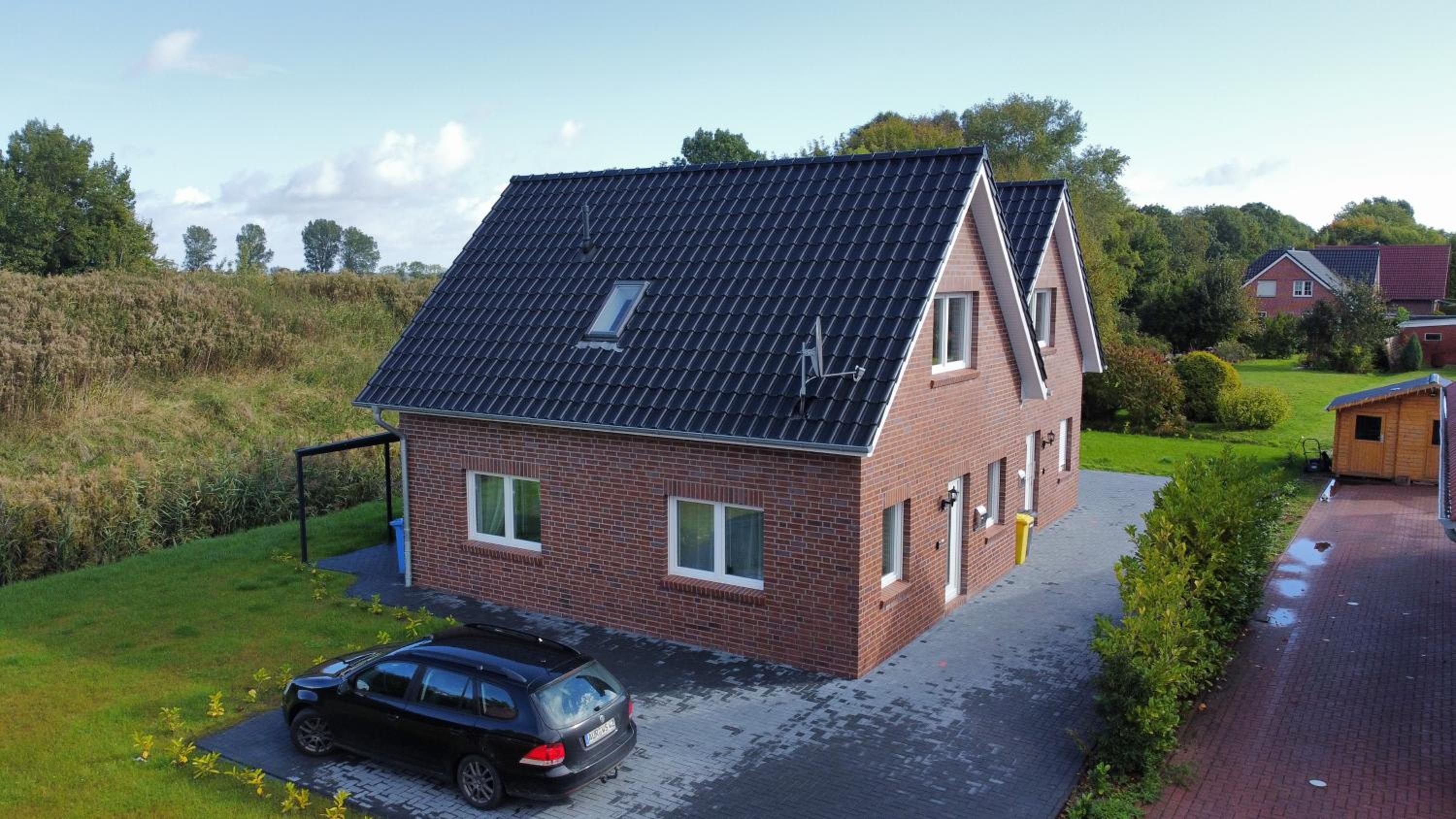 Two-Bedroom House - Photo 20