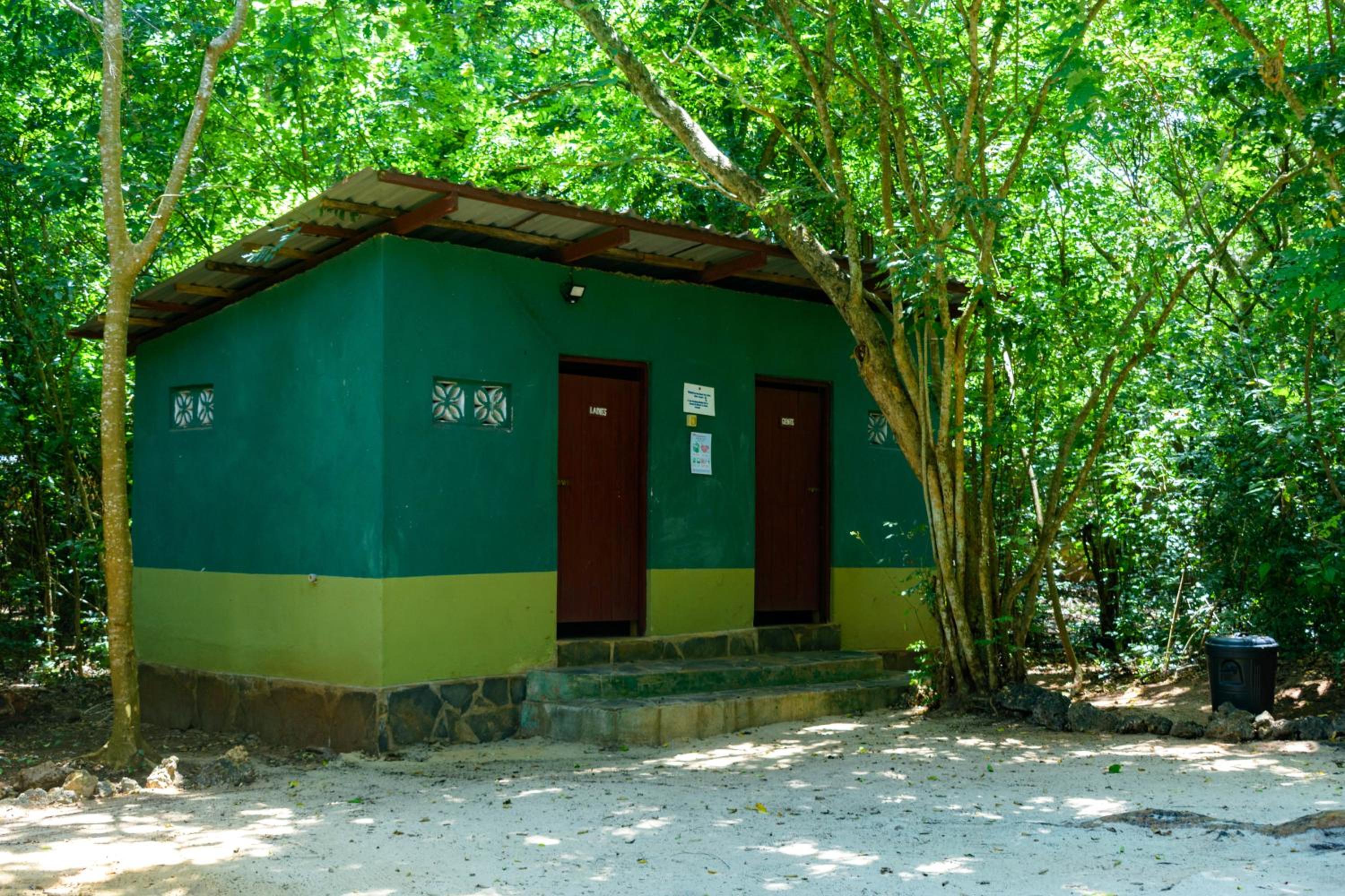 Tent - Photo 12
