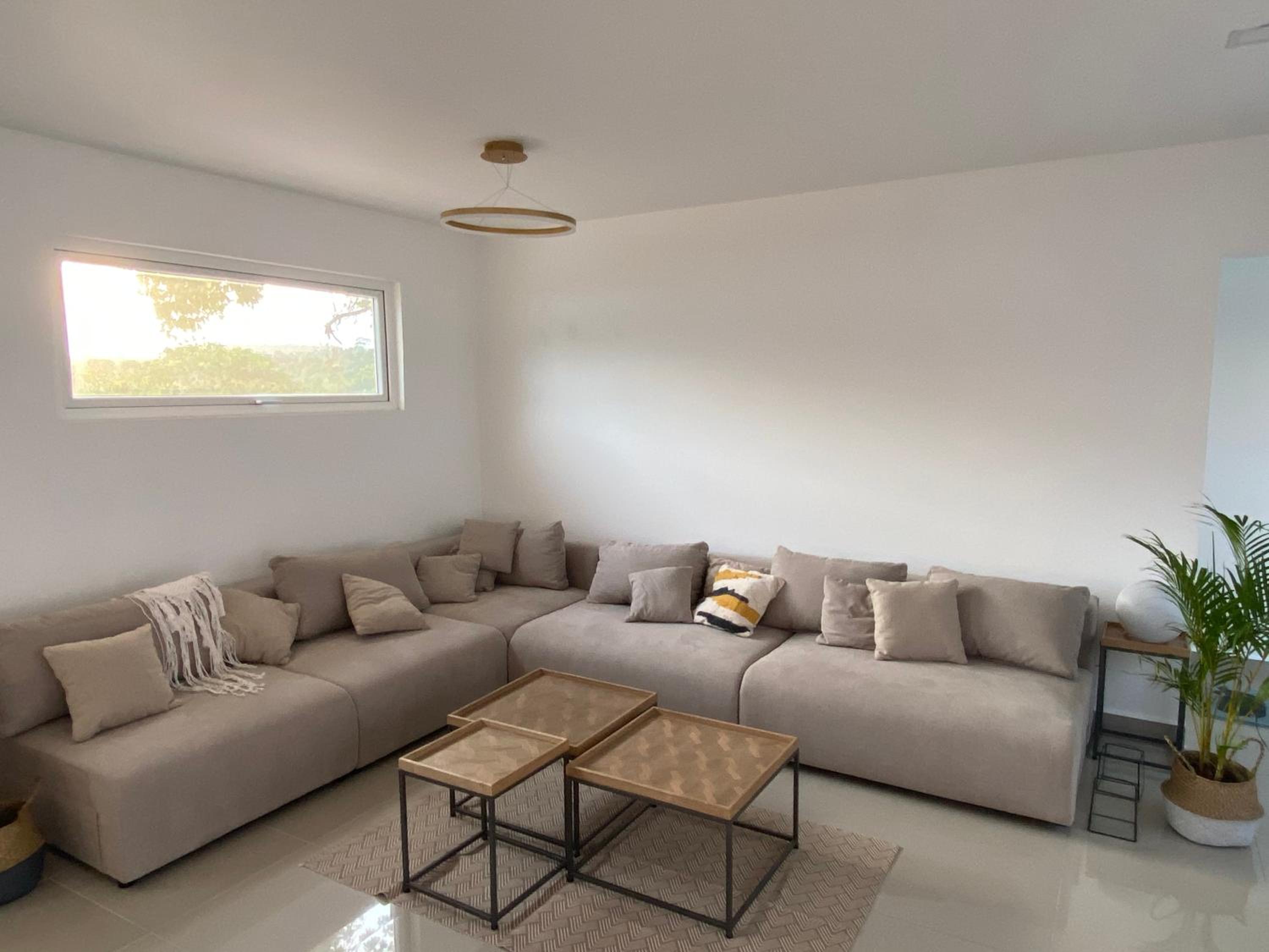 Four-Bedroom House - Photo 3