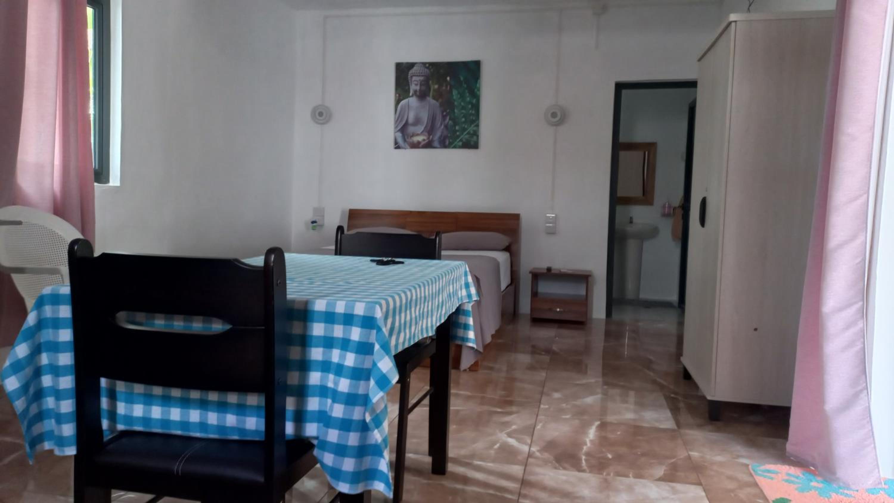 One-Bedroom Apartment - Photo 31