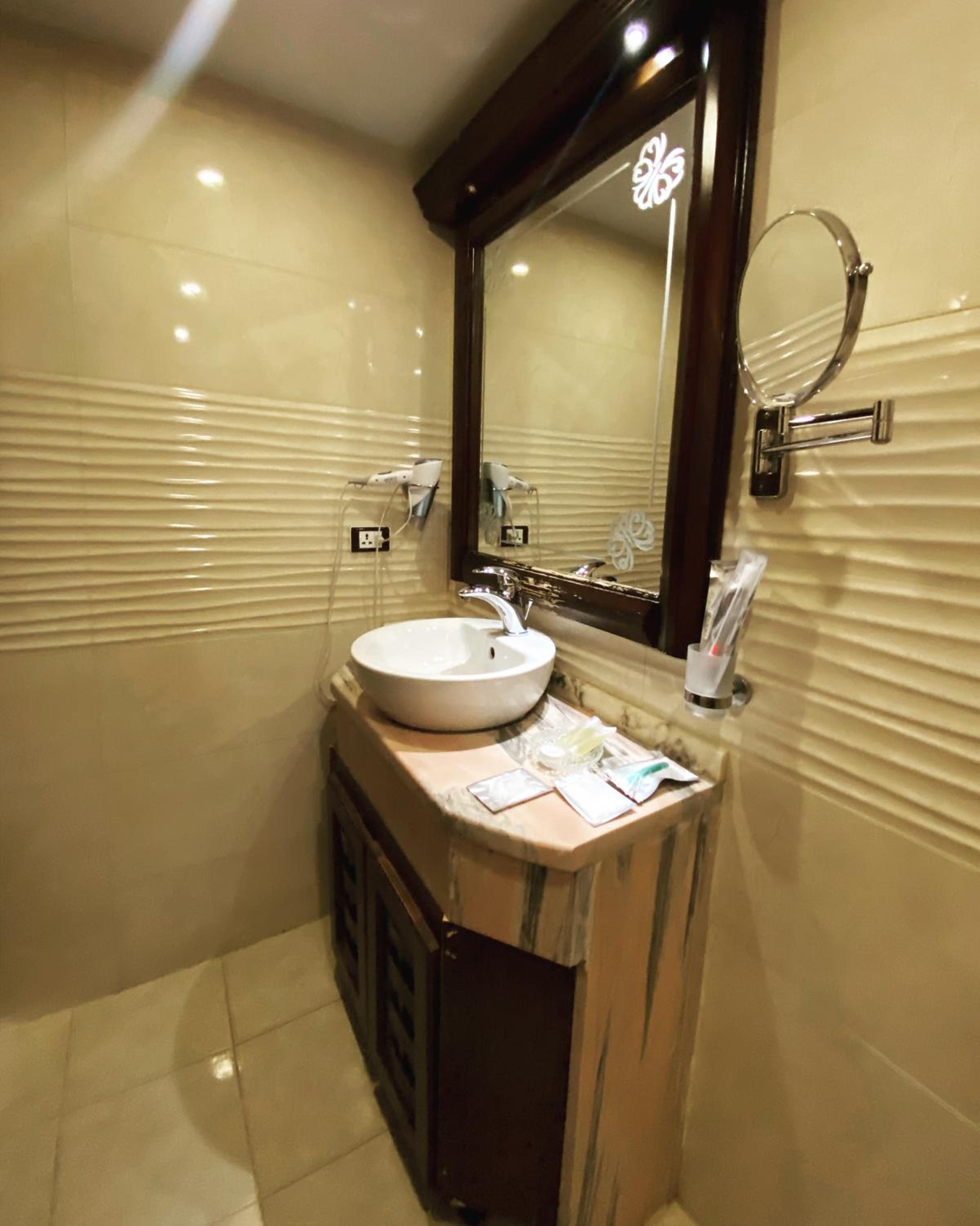 Deluxe Quadruple Room photo 2