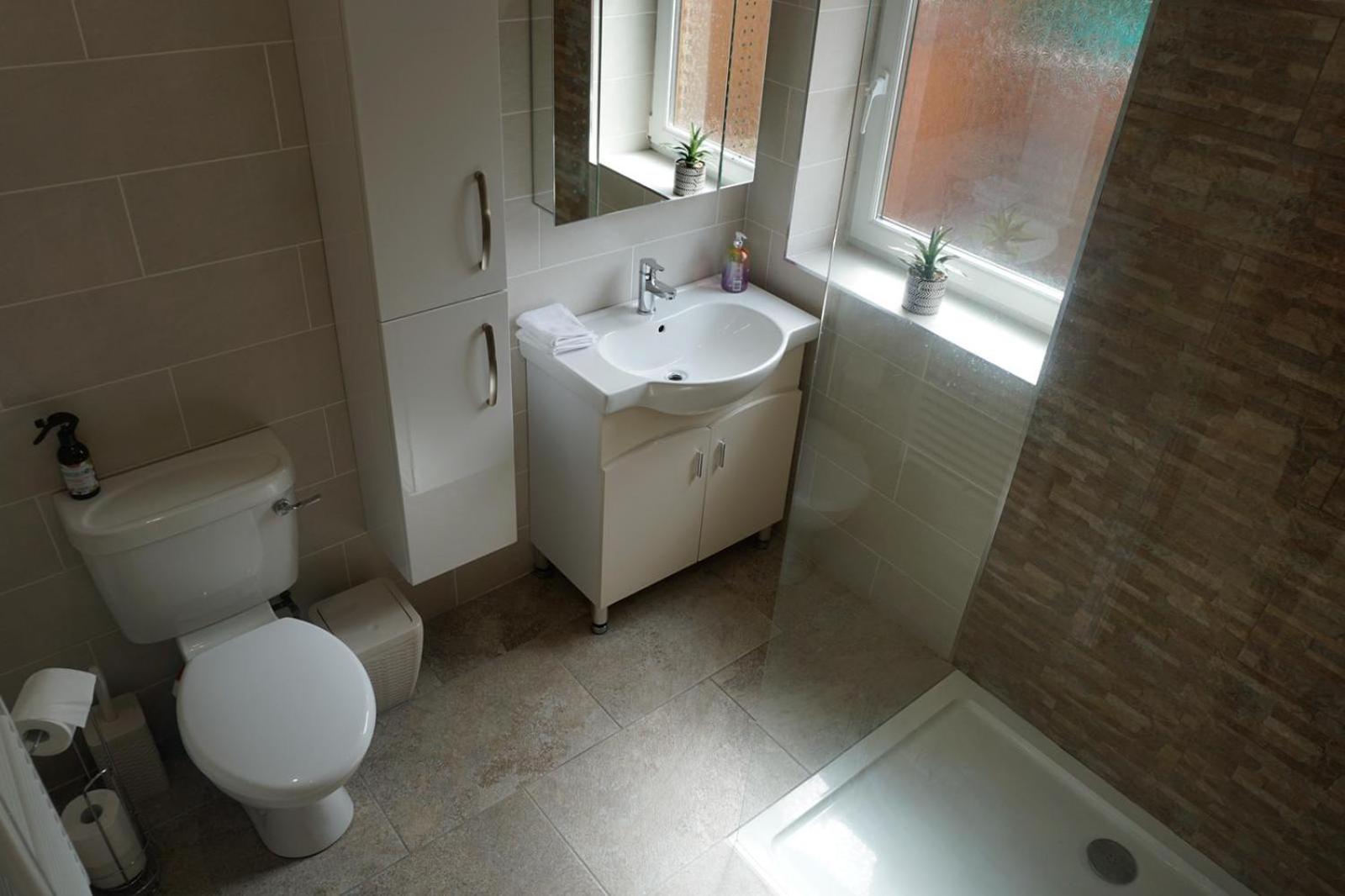 One-Bedroom House photo 3