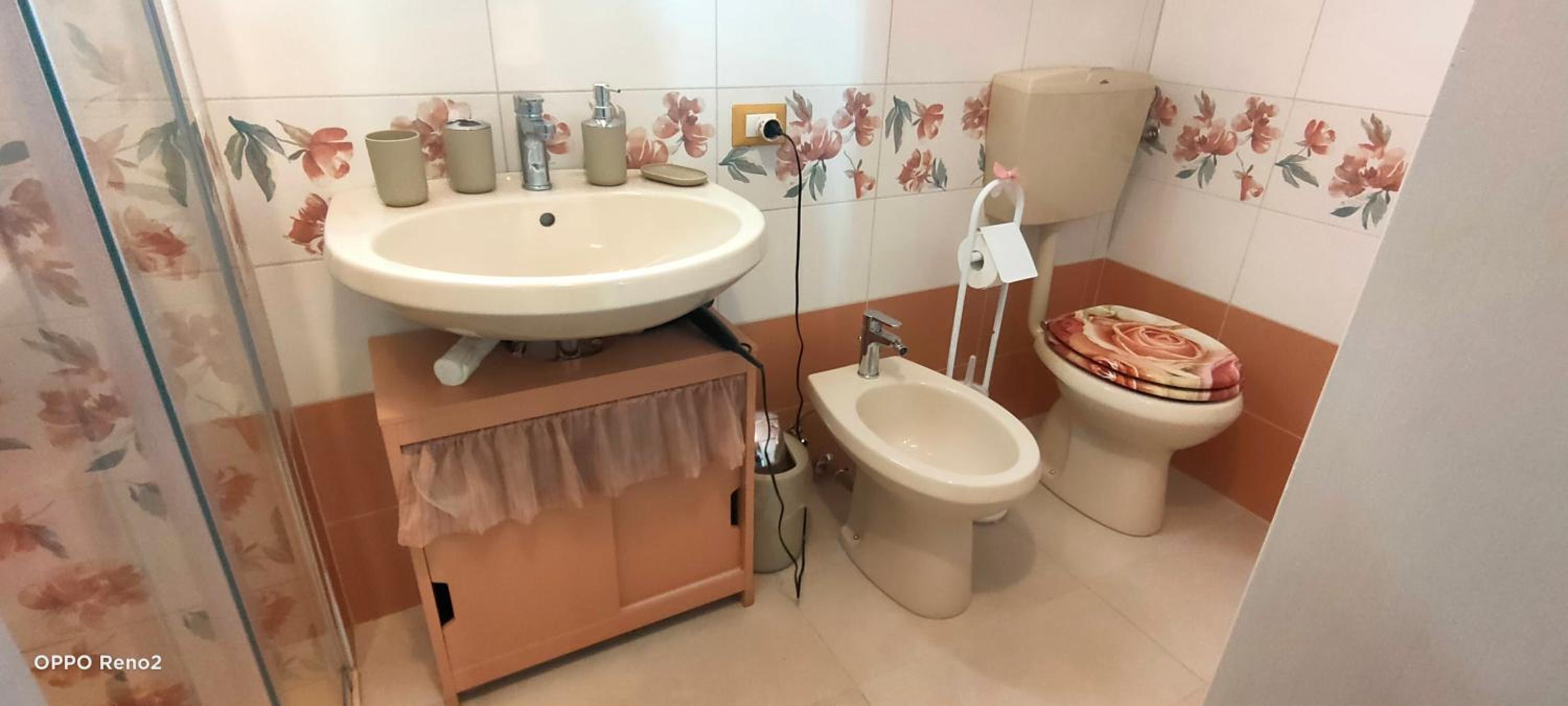 Standard Suite - Photo 11