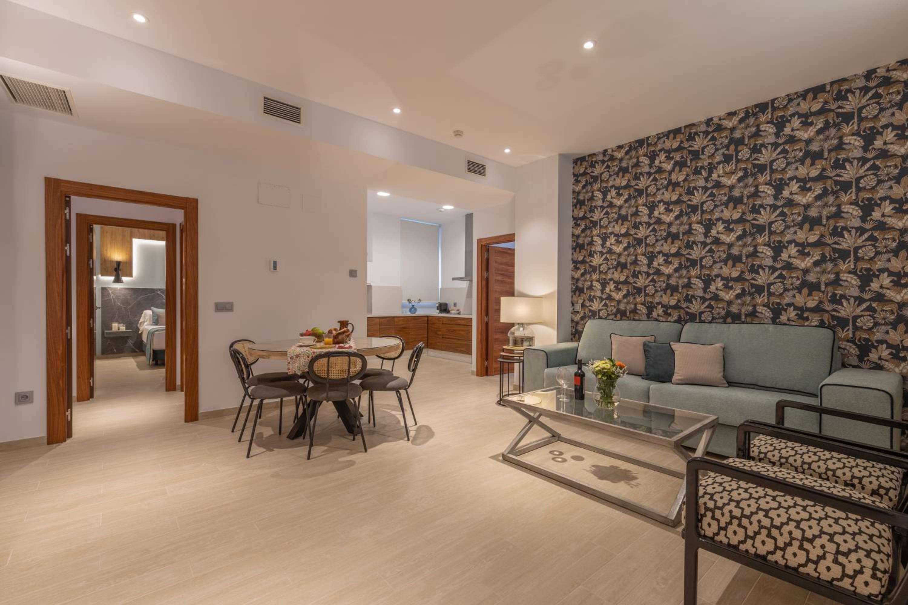 2 Bedroom Apartment with 2 Bathrooms