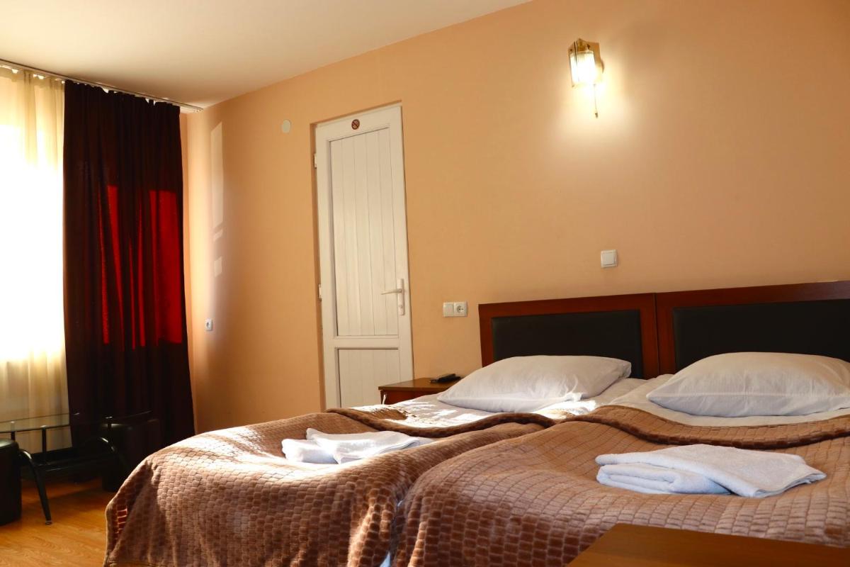 Classic Triple Room photo 1