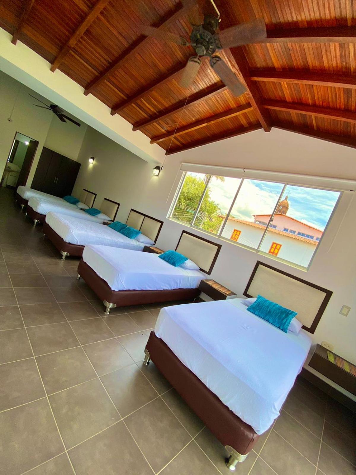 Family Room with Private Bathroom photo 1