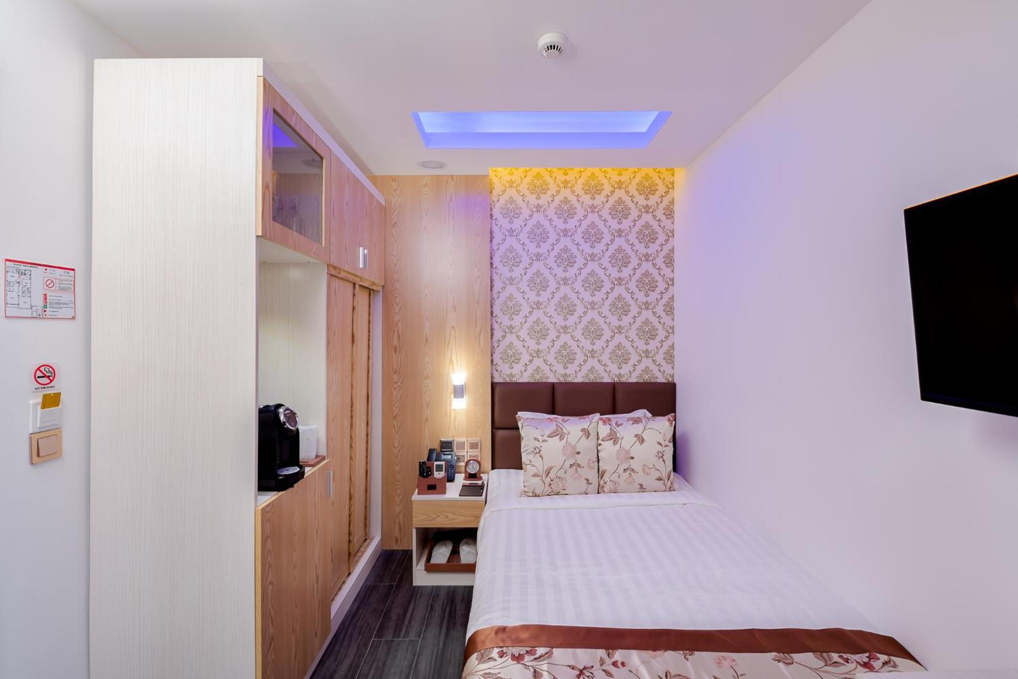 Standard Single Room (Free Return Airport Transfer and 10% off on Food & Beverage) - Photo 1