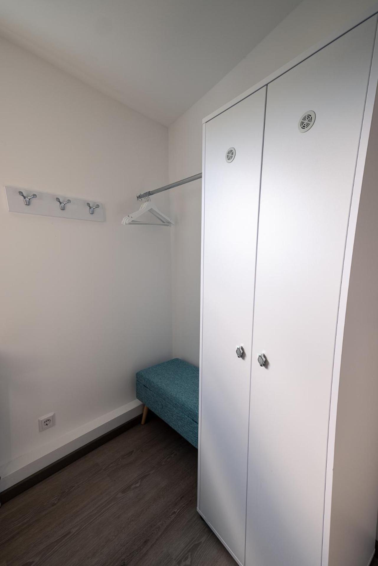 4-Bed Mixed Dormitory Room photo 3