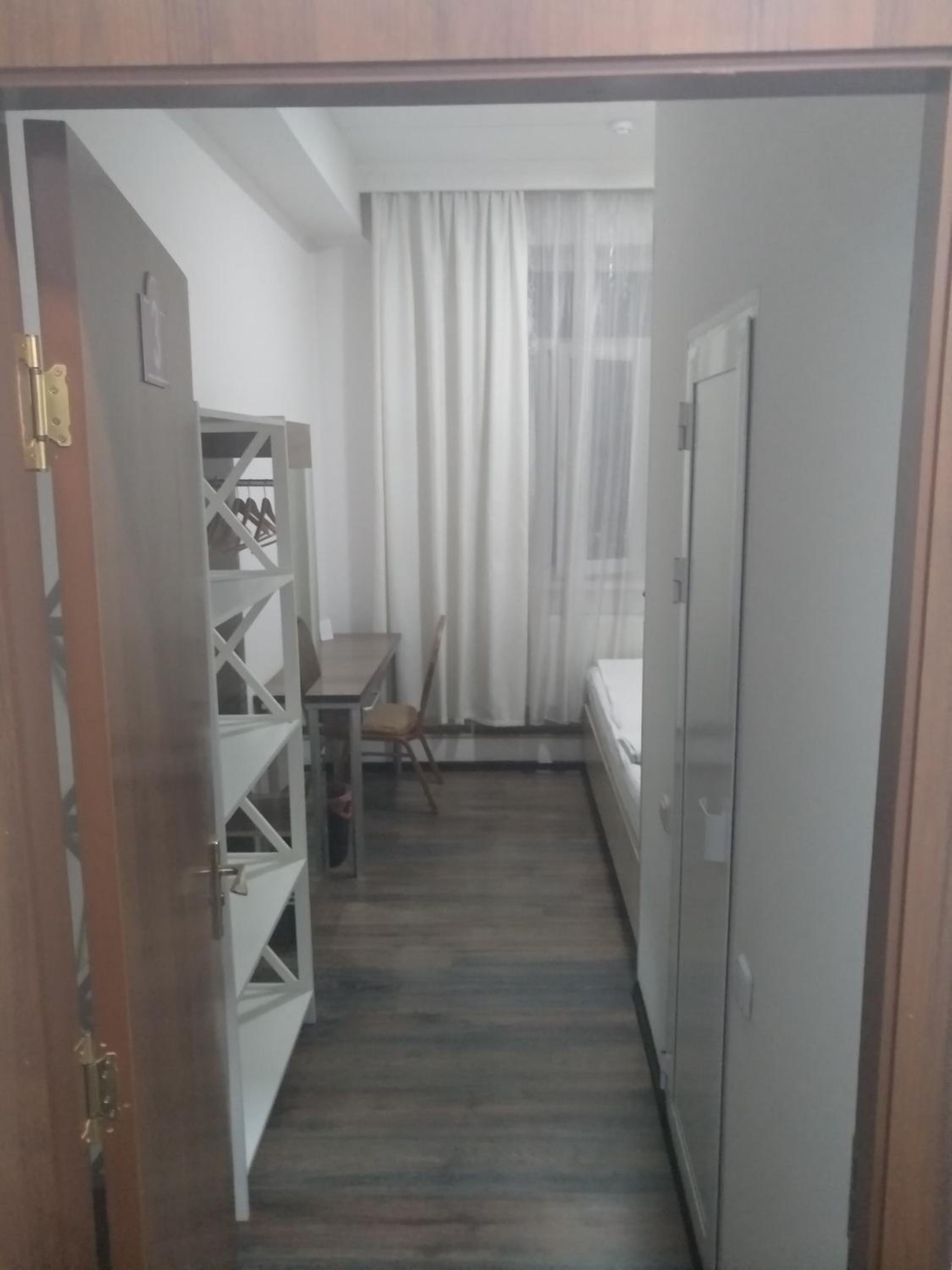 Budget Double Room photo 3