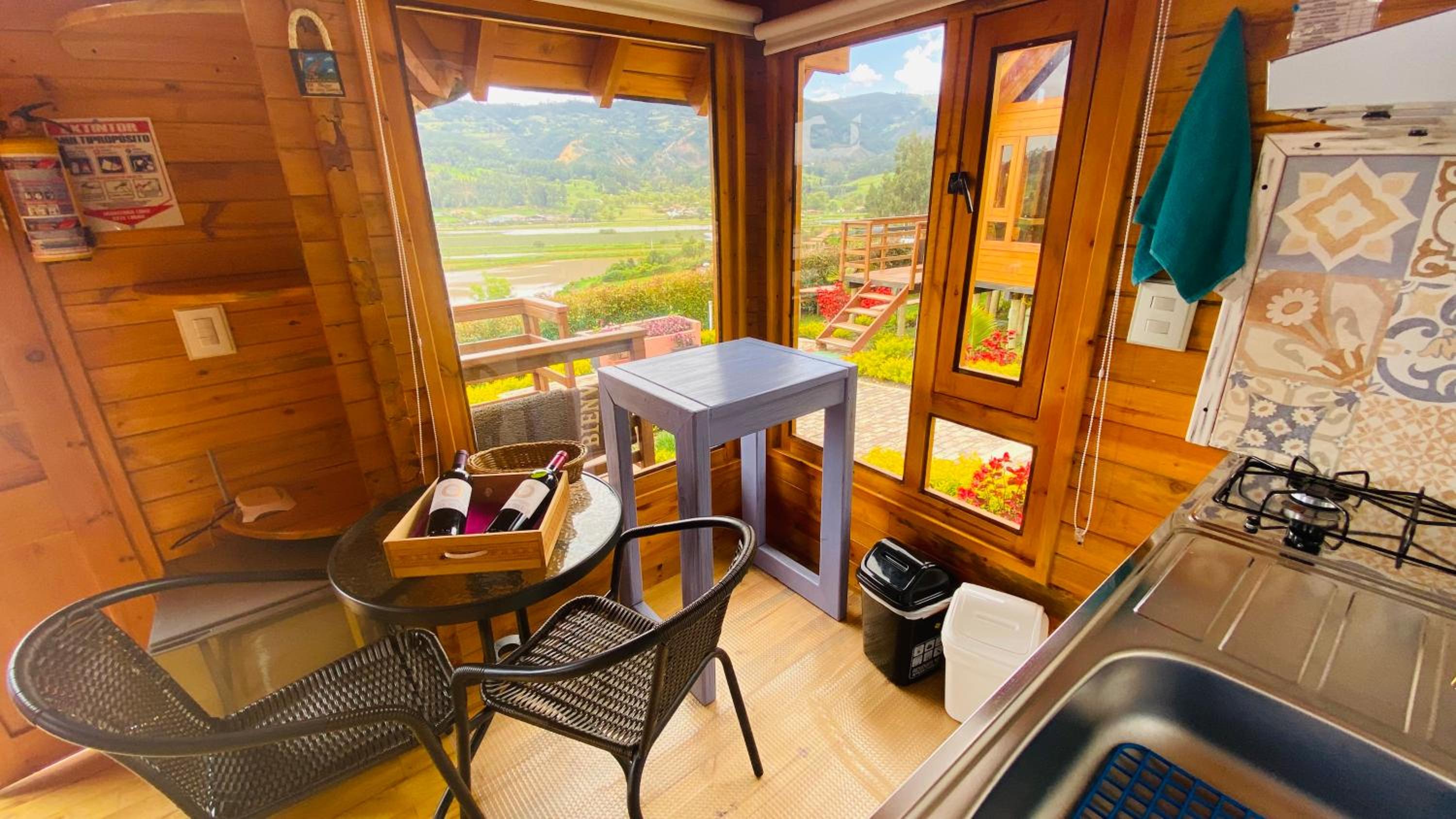Twin Room with Lake View photo 3