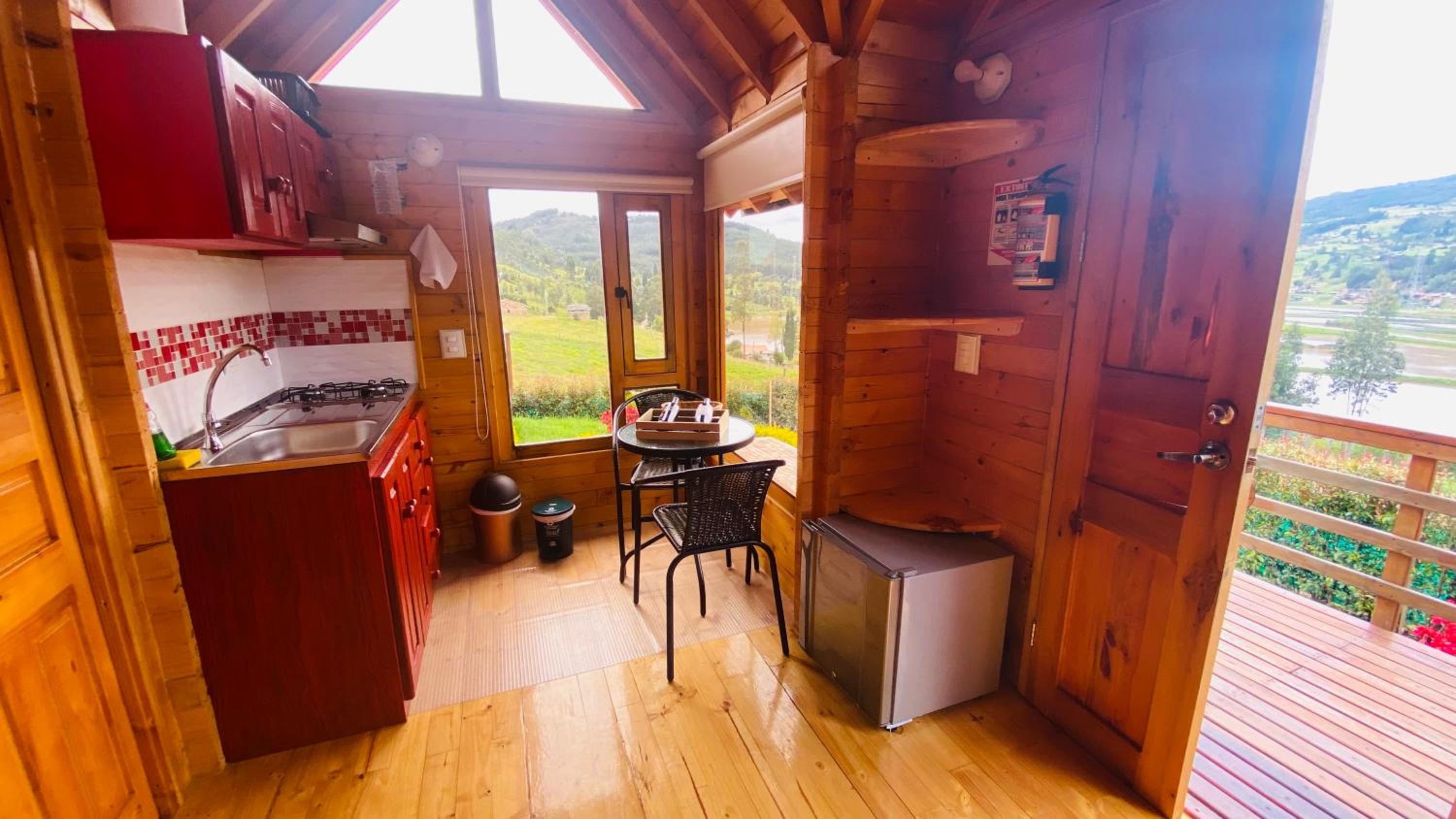 Twin Room with Lake View photo 3