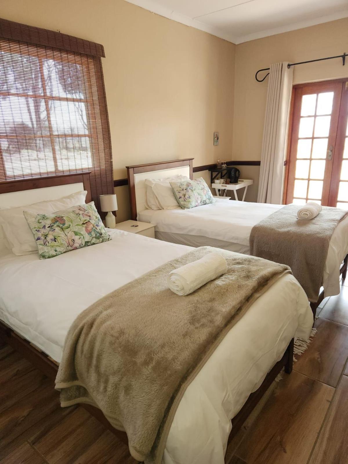 Twin Room with Garden View photo 2