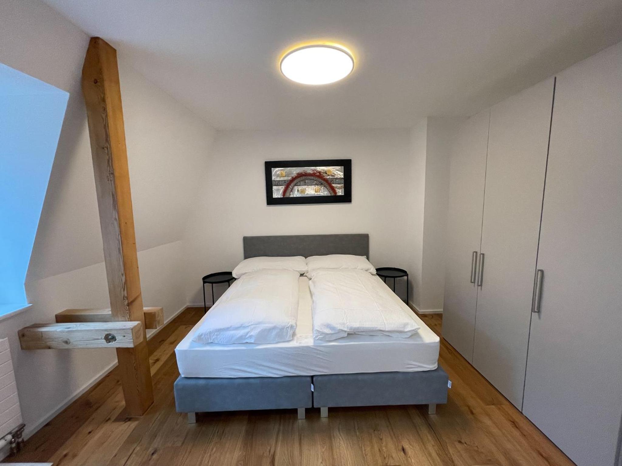 One-Bedroom Apartment photo 3