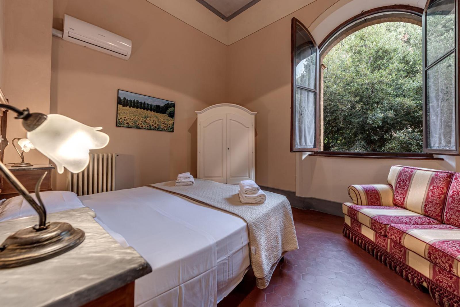 Apartment with Garden View - Photo 8