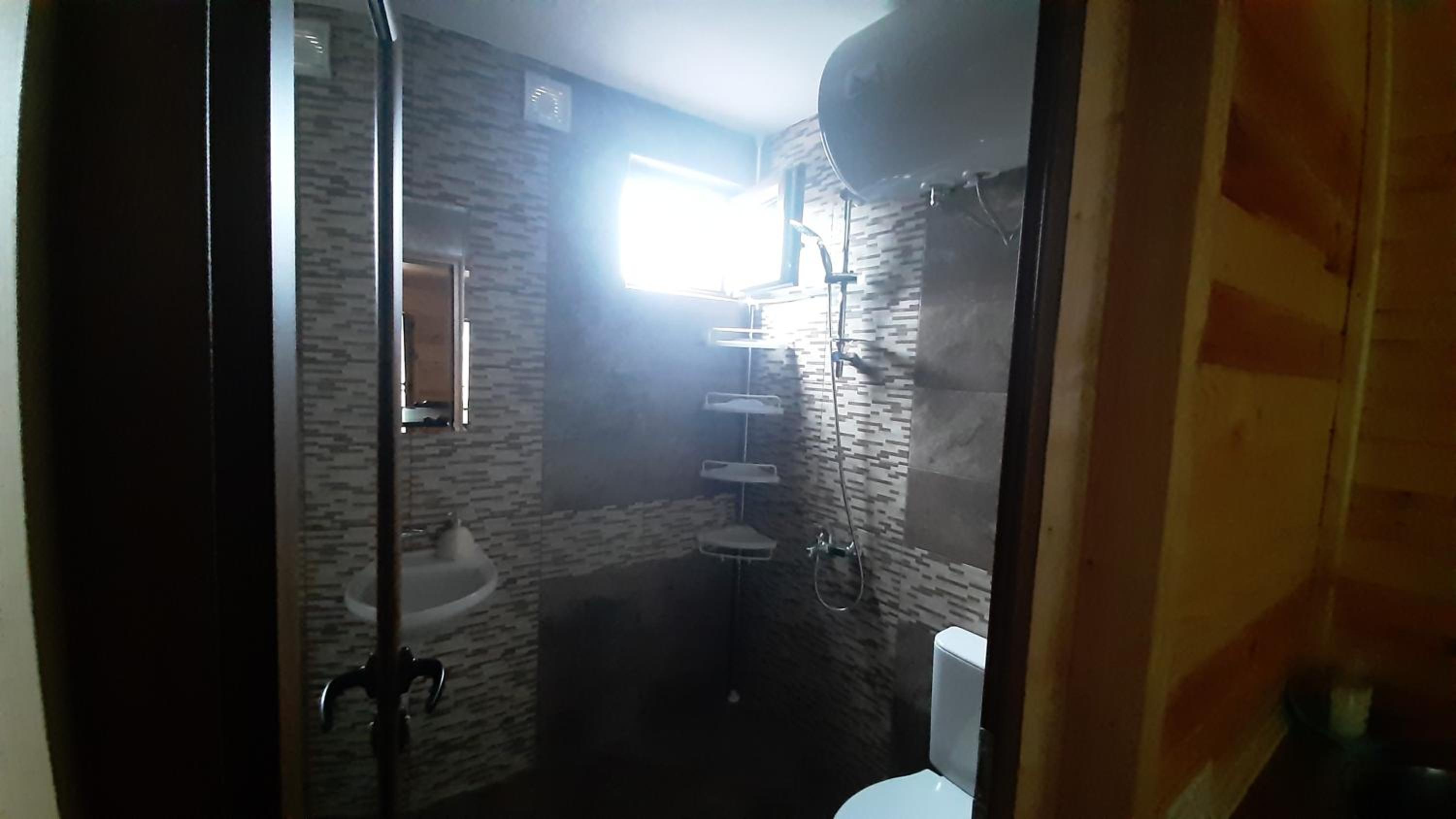 One-Bedroom Apartment - Photo 14