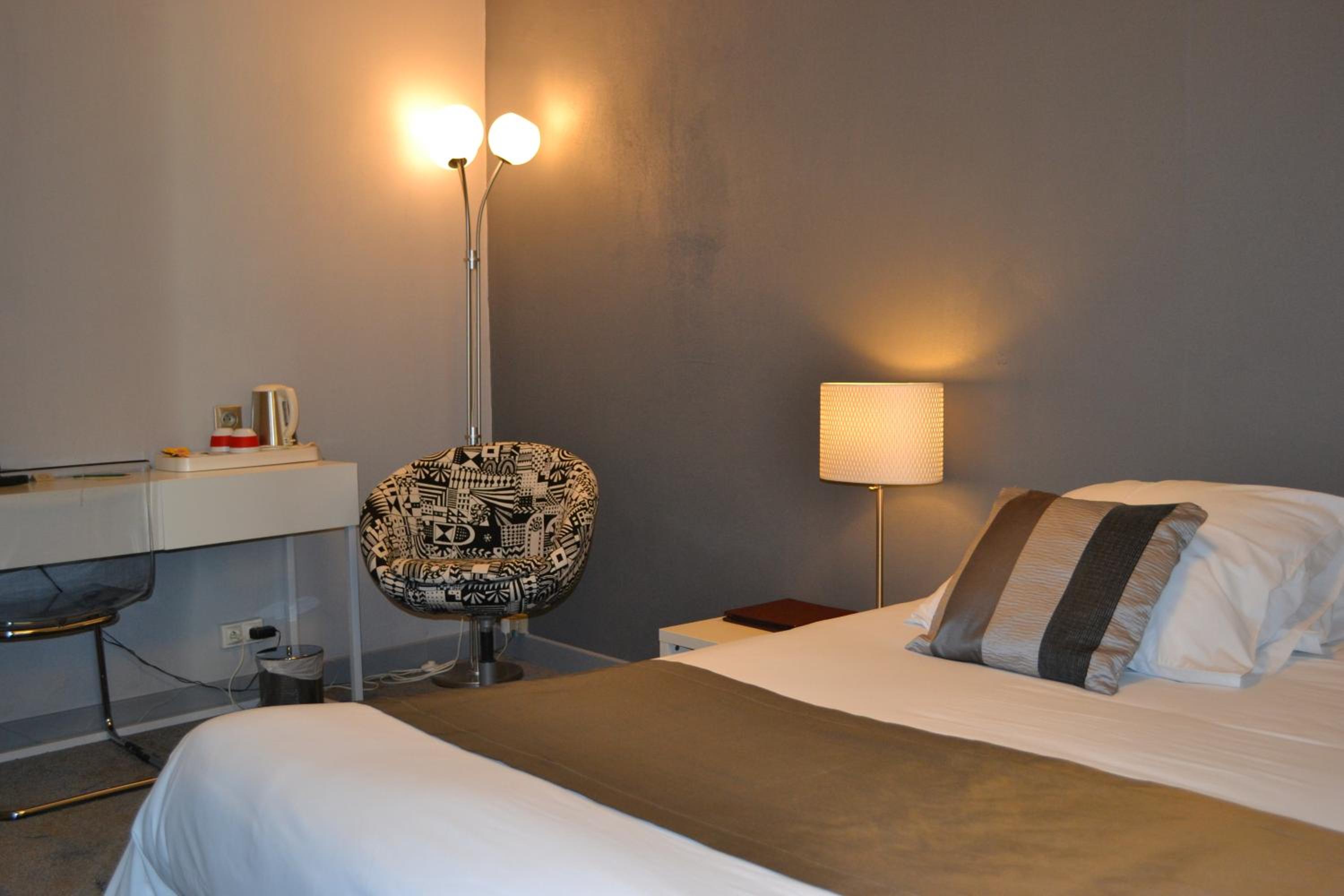 Double Room - Photo 2