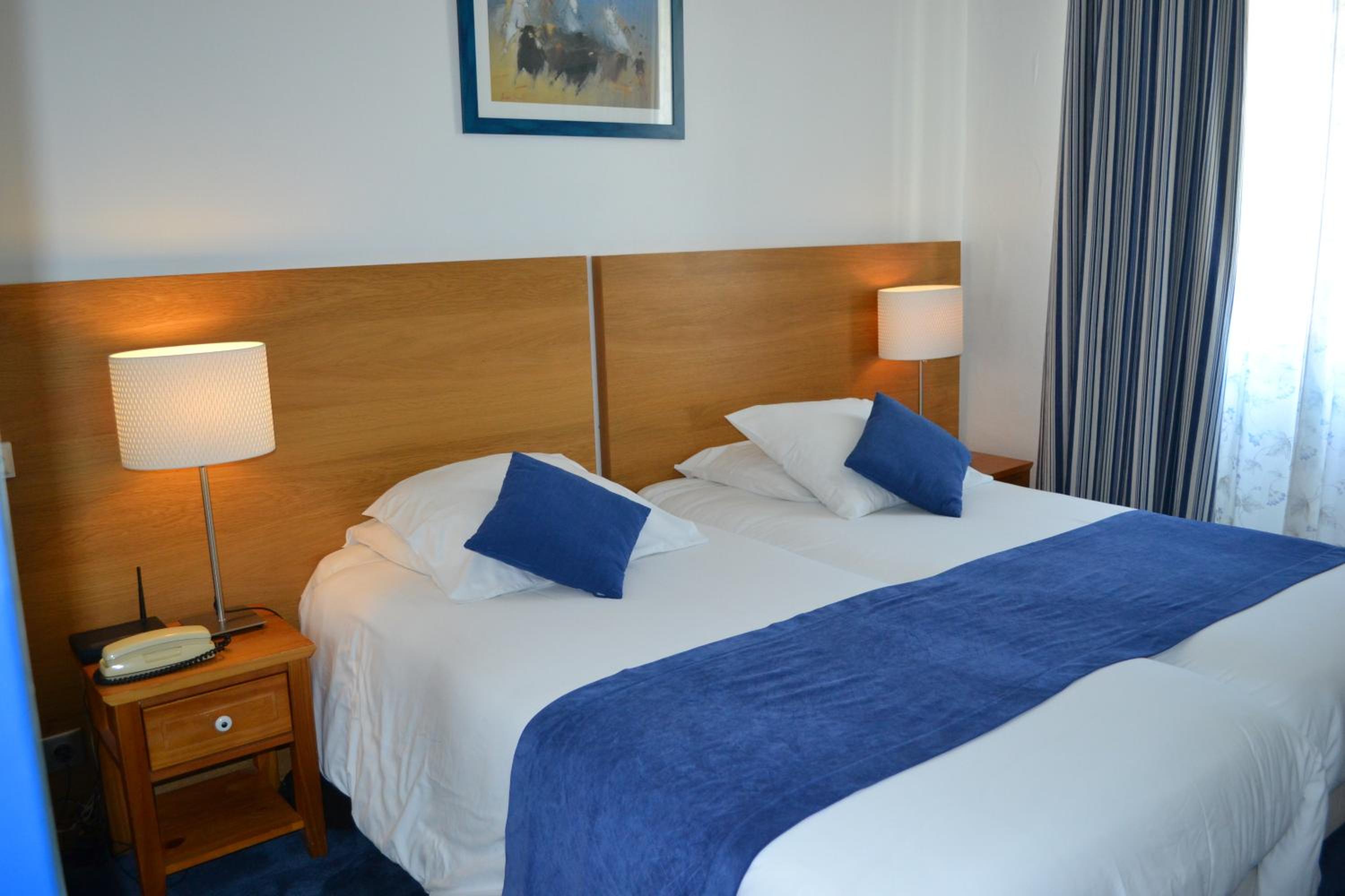 Twin Room - Photo 6