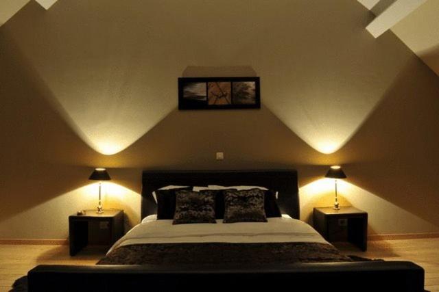 King Suite with Spa Bath photo 1