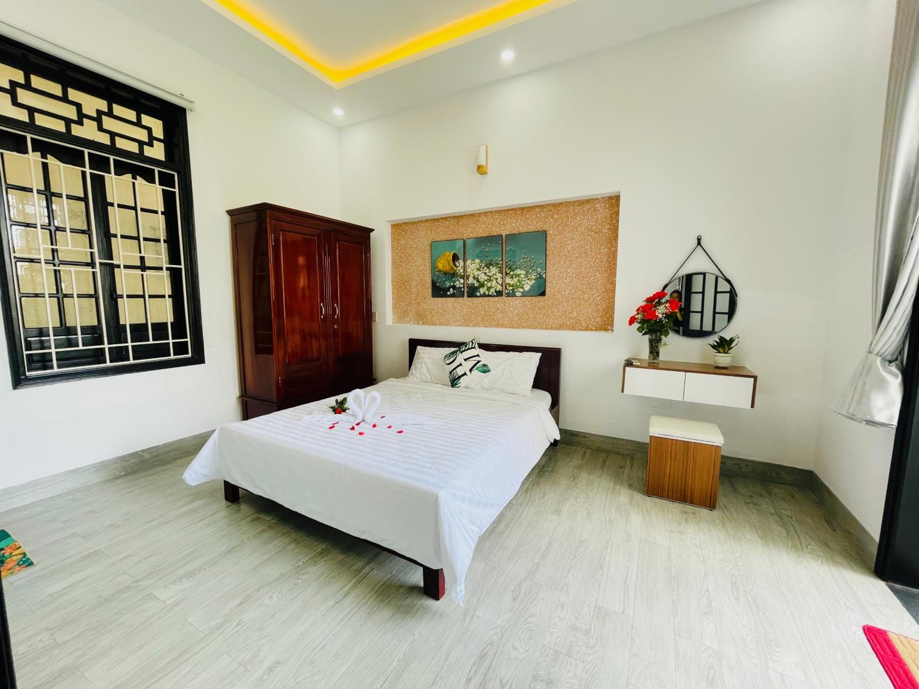 King Room with Balcony photo 2