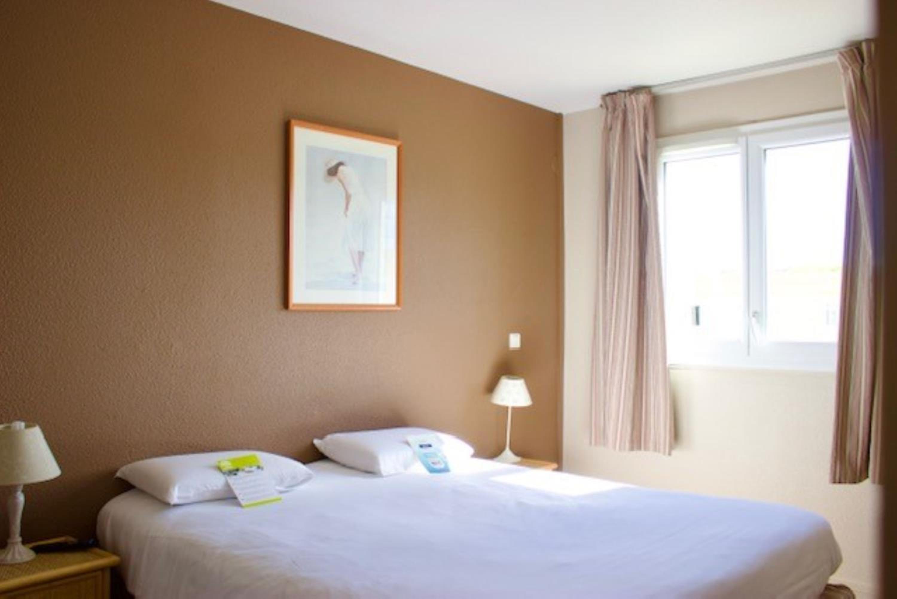Standard Room - 1 Double Bed 1 Sofa - Photo 3