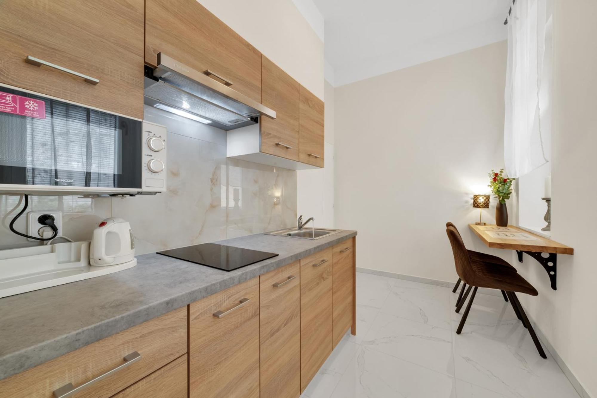 Double Room with Kitchenette - Photo 3