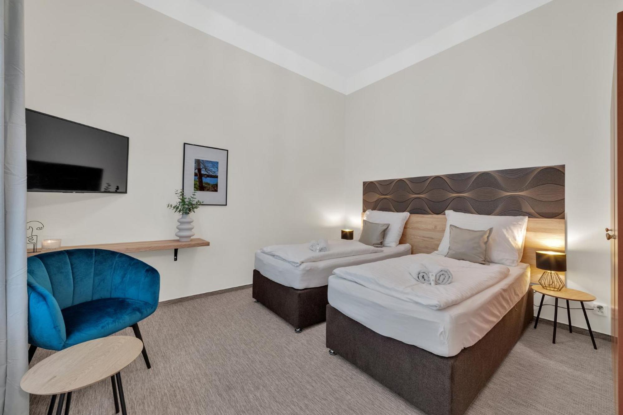 Double Room with Kitchenette - Photo 1