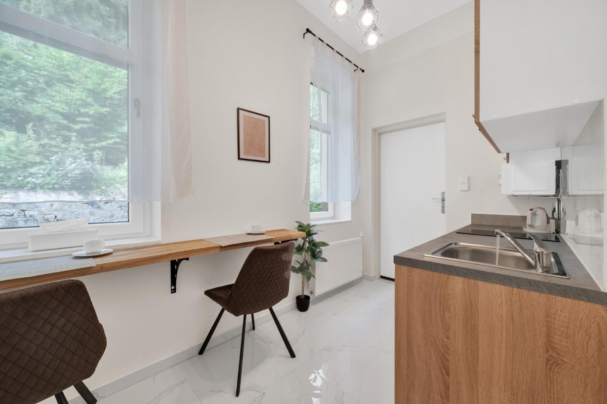 Double Room with Kitchenette - Photo 2