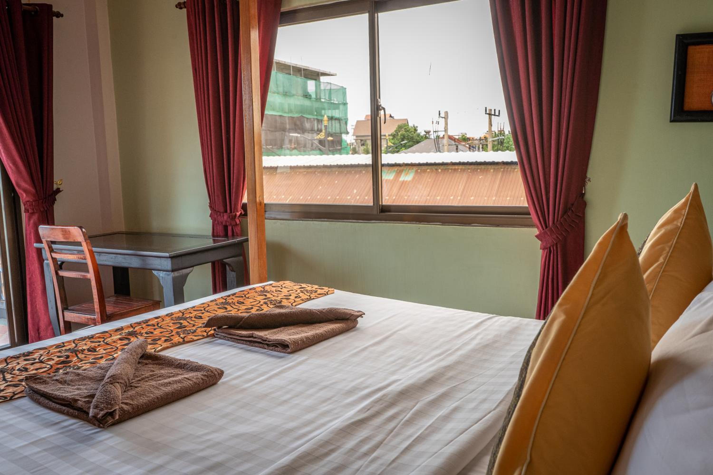 Double Room with Balcony - Photo 1
