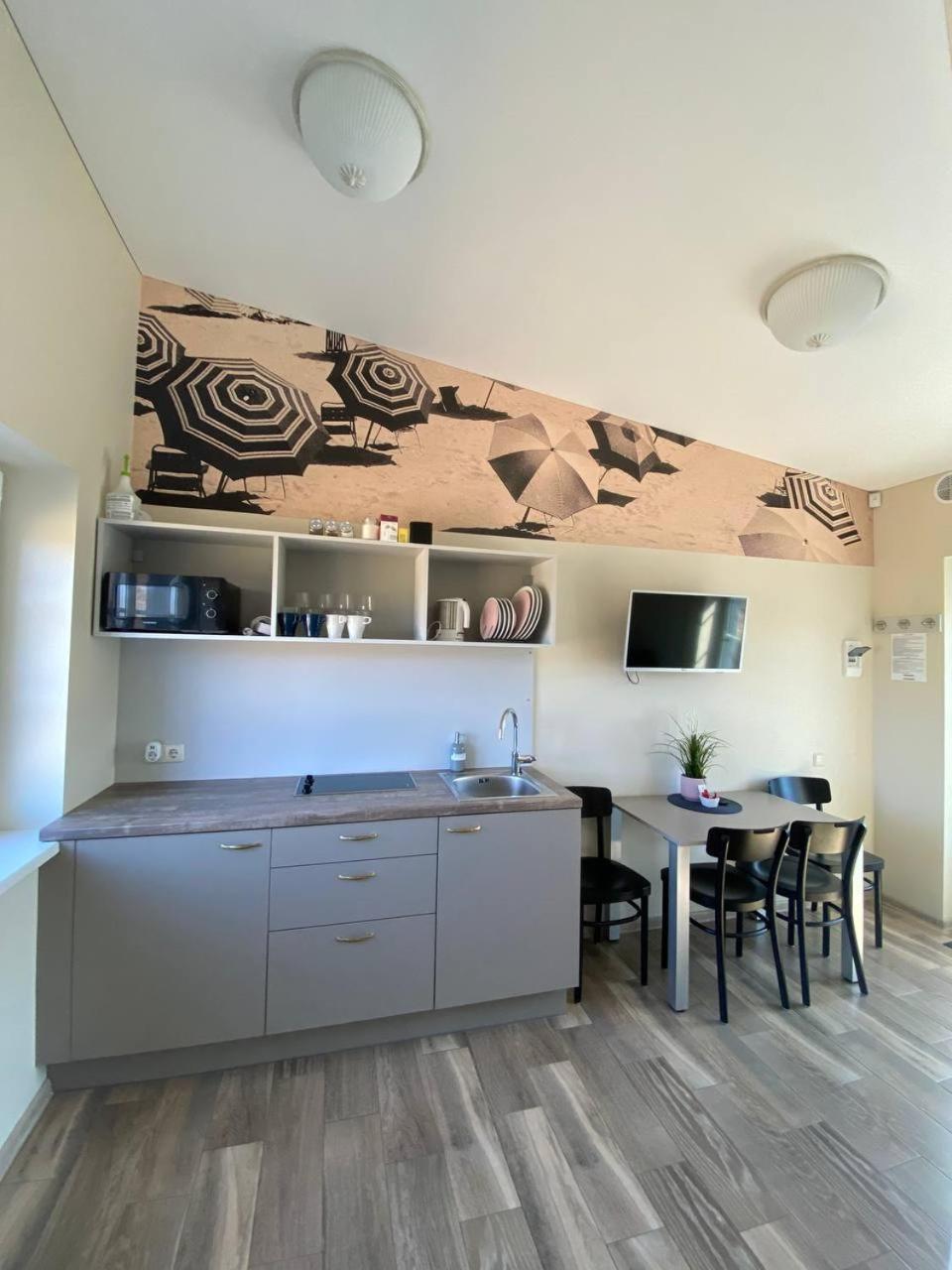 Apartment with Balcony - Photo 23