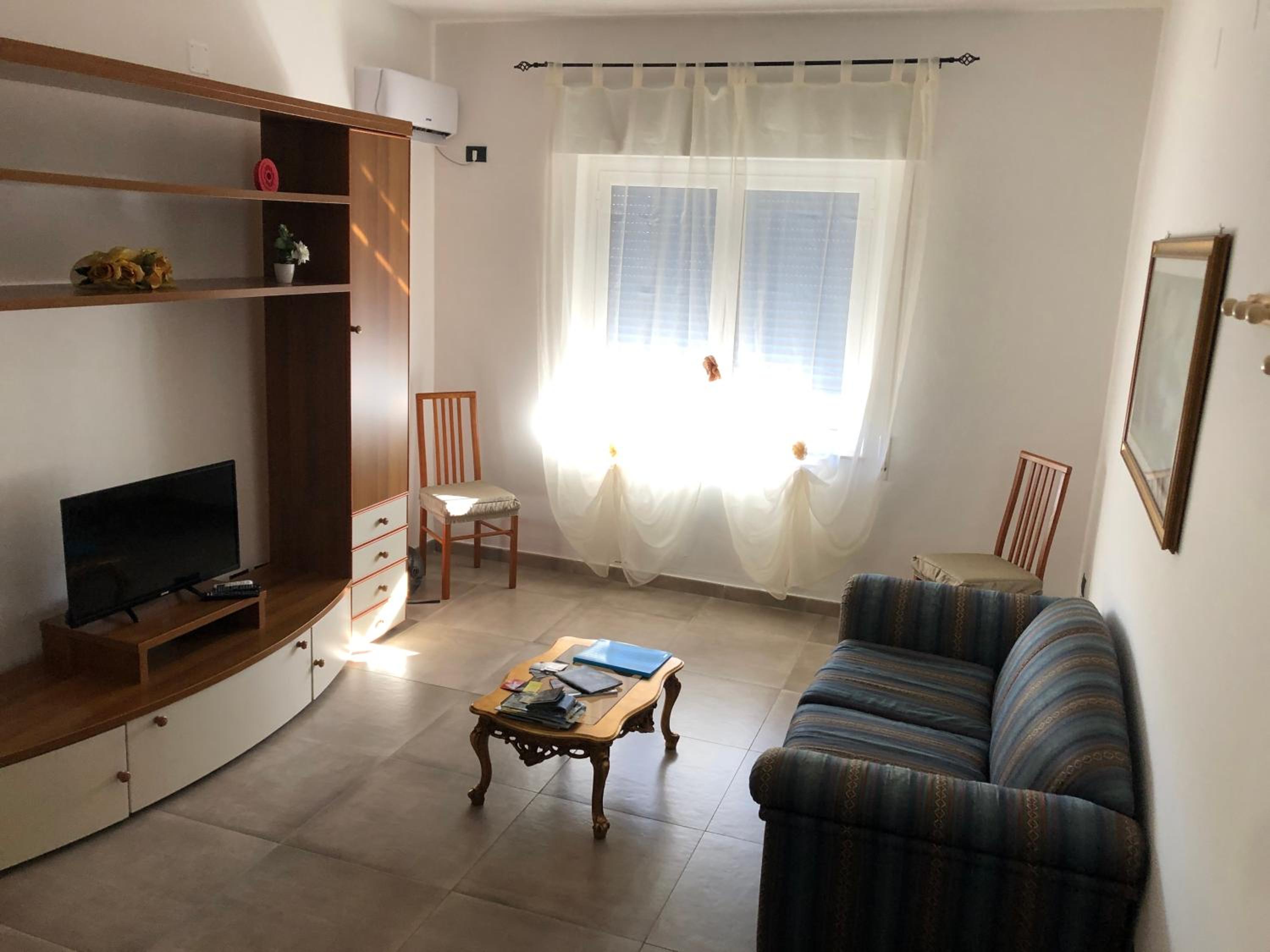 Two-Bedroom Apartment - Photo 9