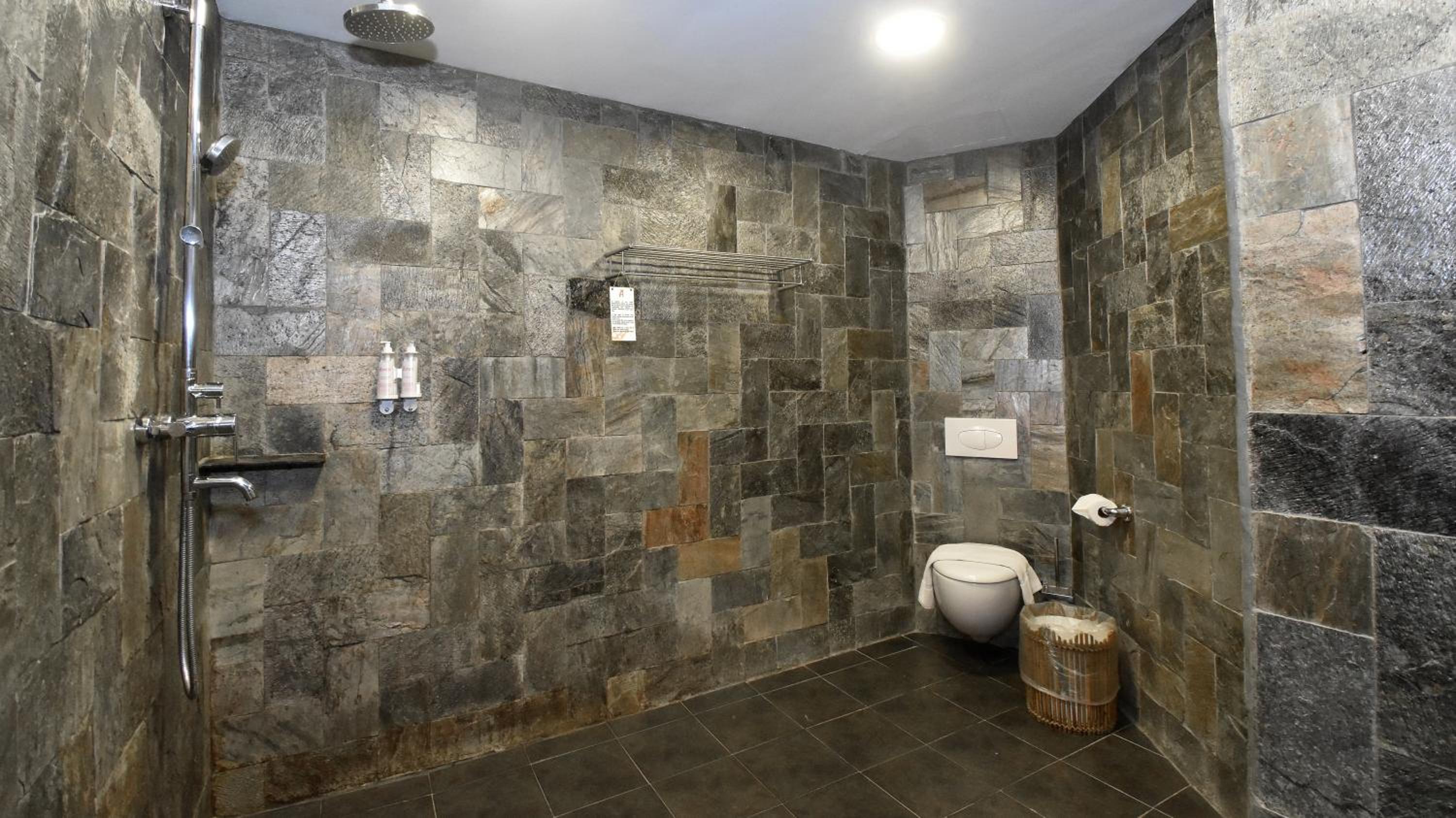 Premier Suite 2 pax - Photo 7
