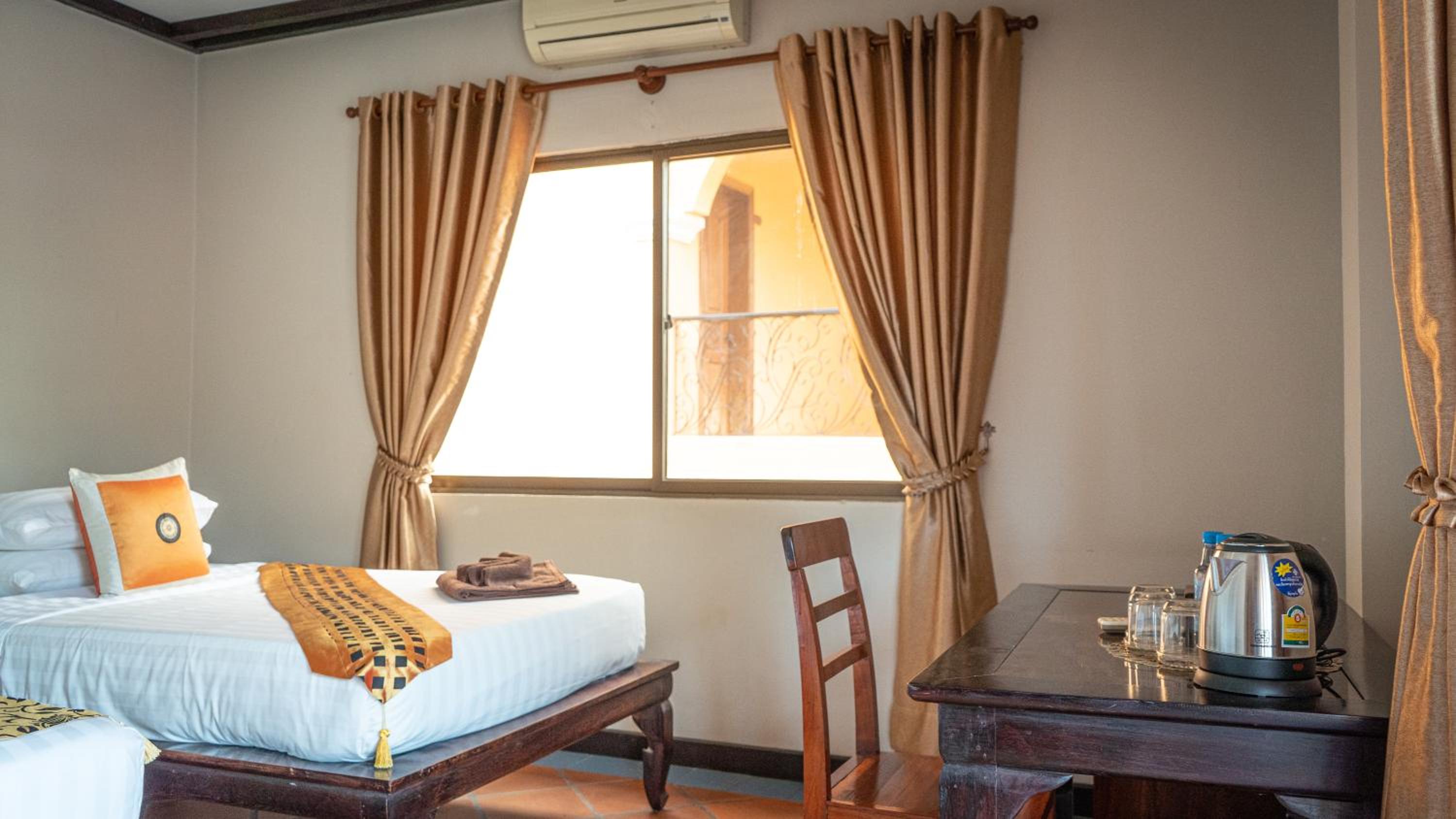 Twin Room with Balcony