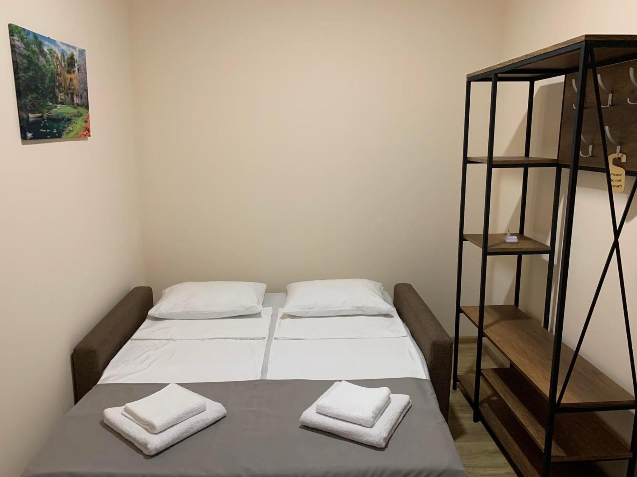 Economy Quadruple Room - Photo 5