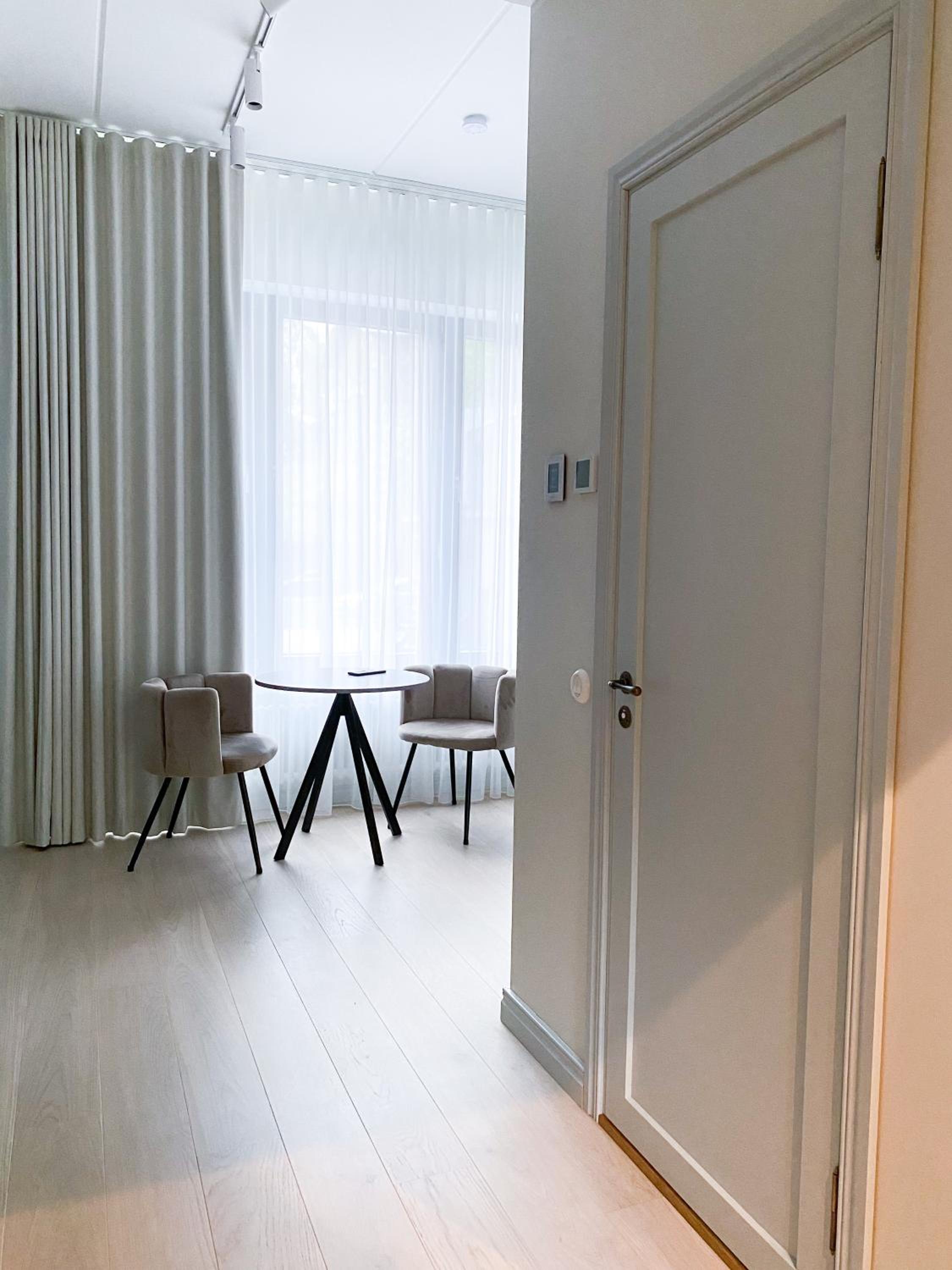 One-Bedroom Apartment - Photo 21
