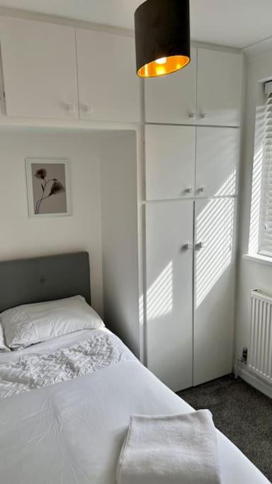Three-Bedroom House photo 2