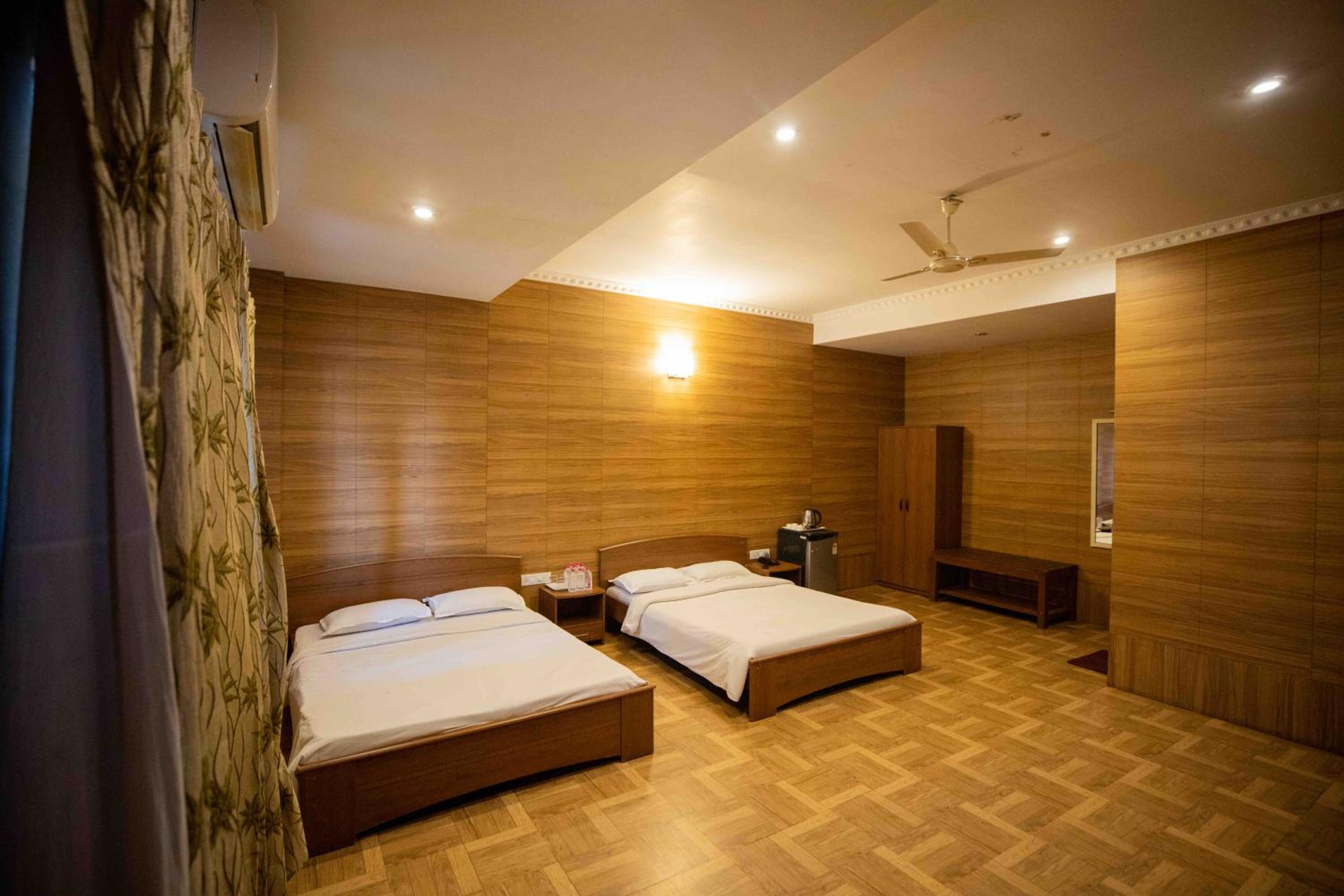 Deluxe Quadruple Room photo 2