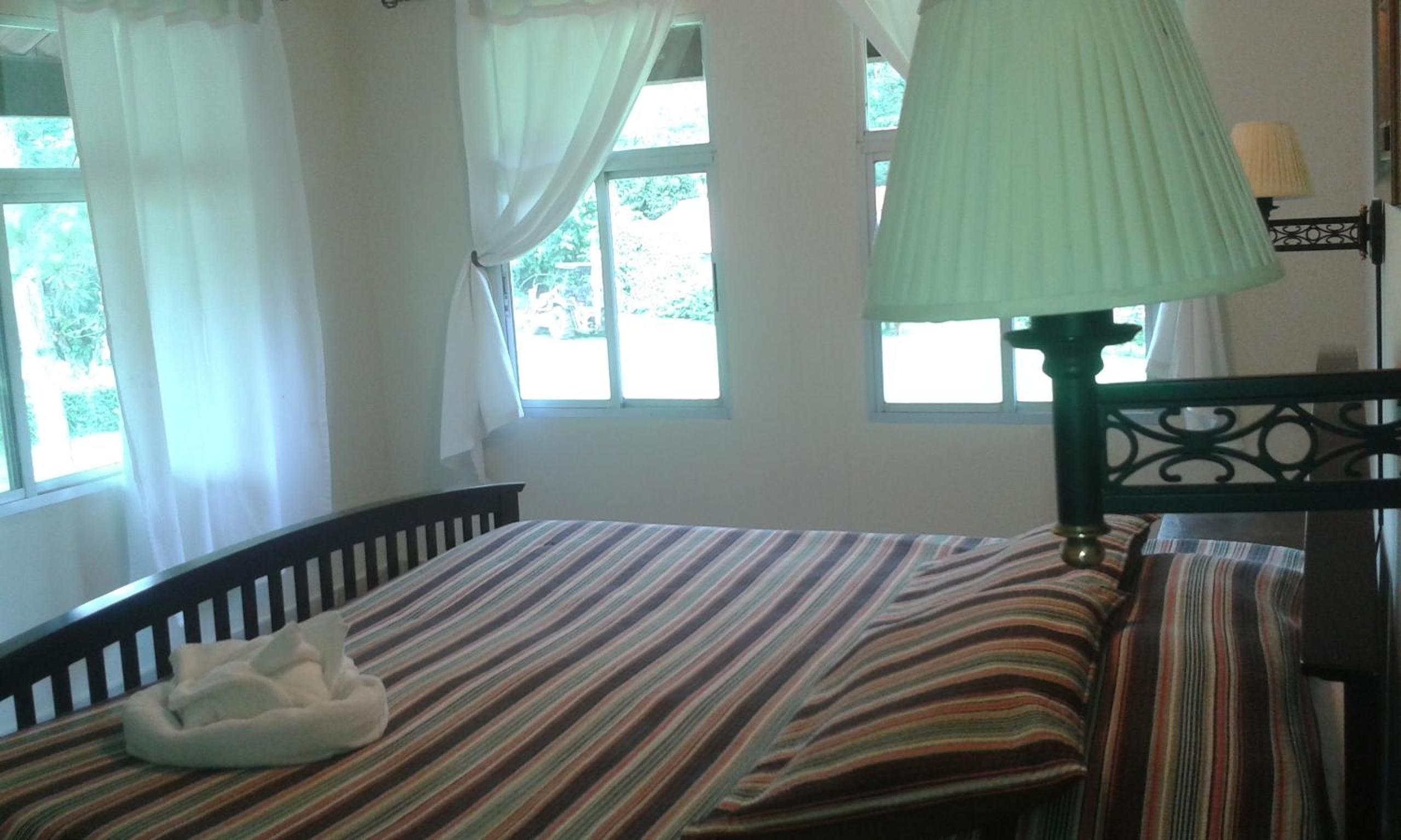 Deluxe King Room photo 3