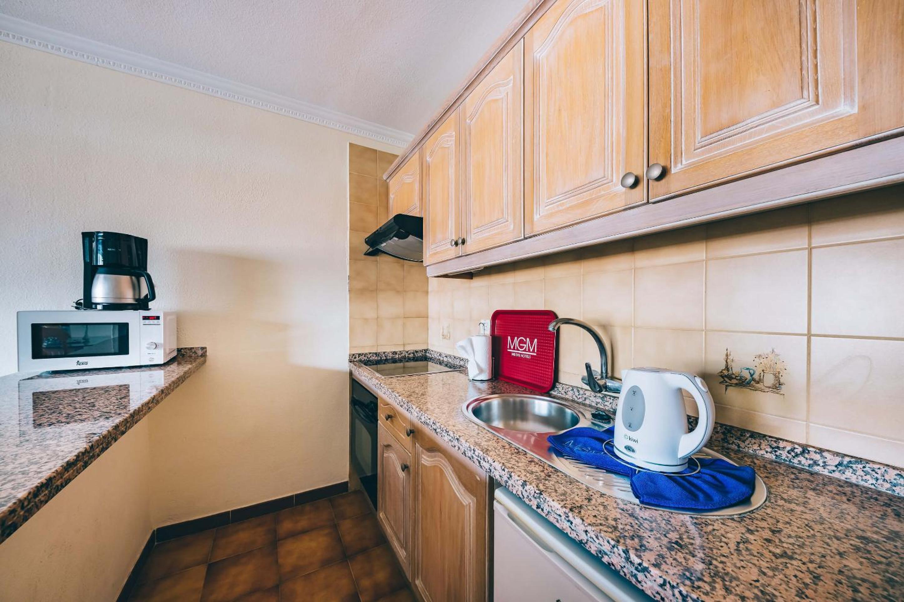 Standard Apartment (3 Guests) - Photo 9